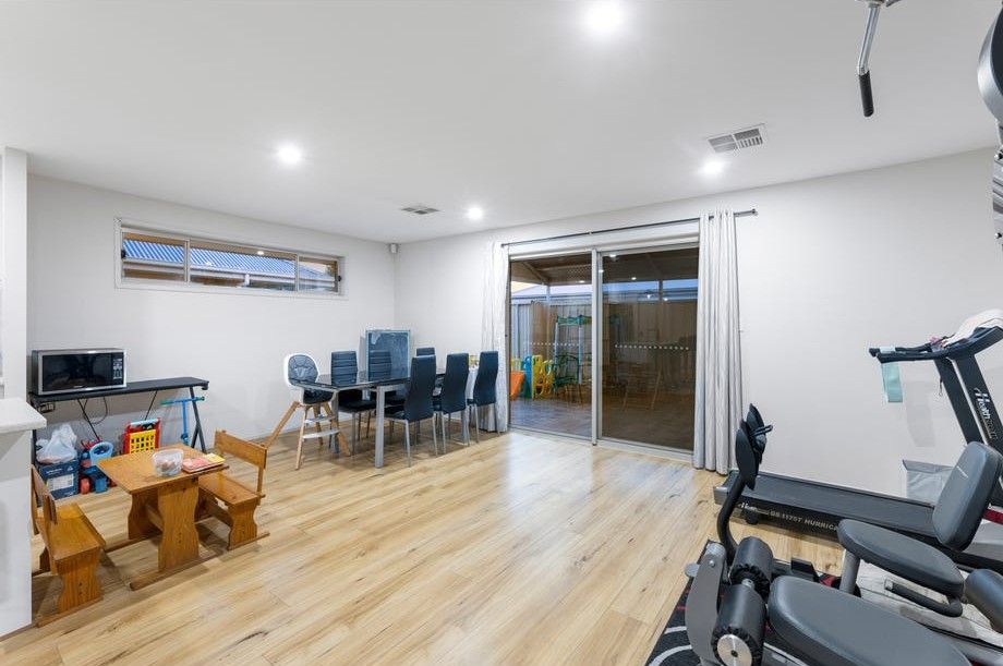 21 Costa Street — photo 10 of 18