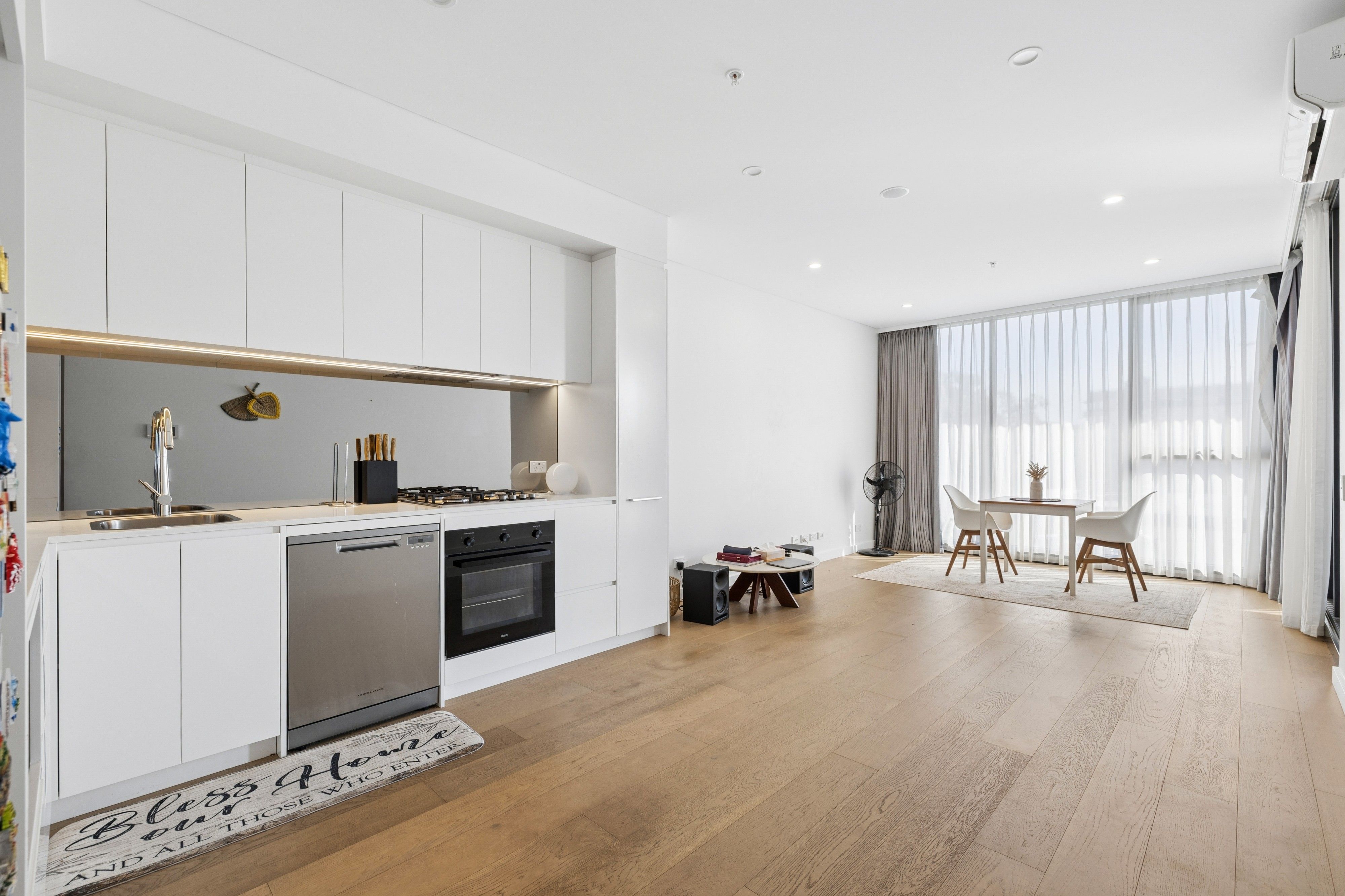 407/25 Meredith Street — photo from Ray White Bankstown