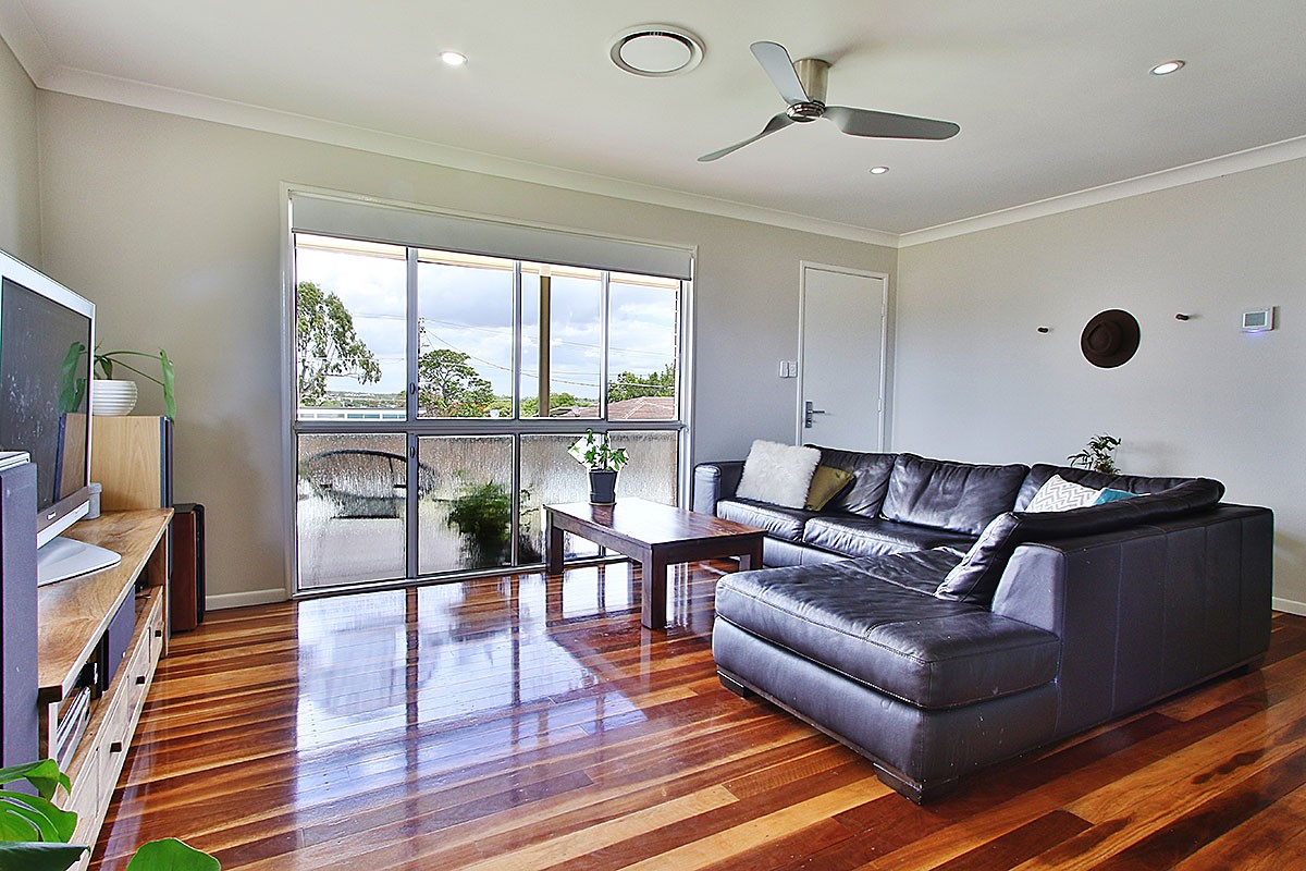 16 Warrawong Street, Eastern Heights, QLD 4305