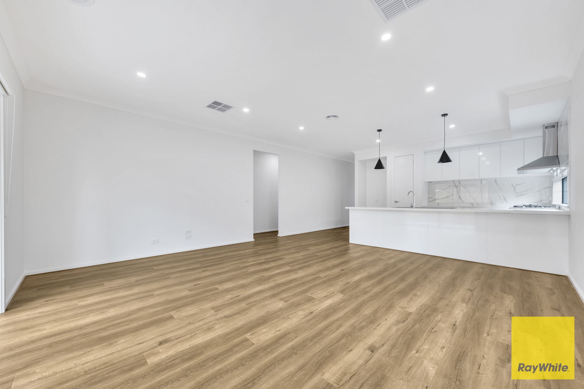 3 Camelon Avenue — photo 6 of 14