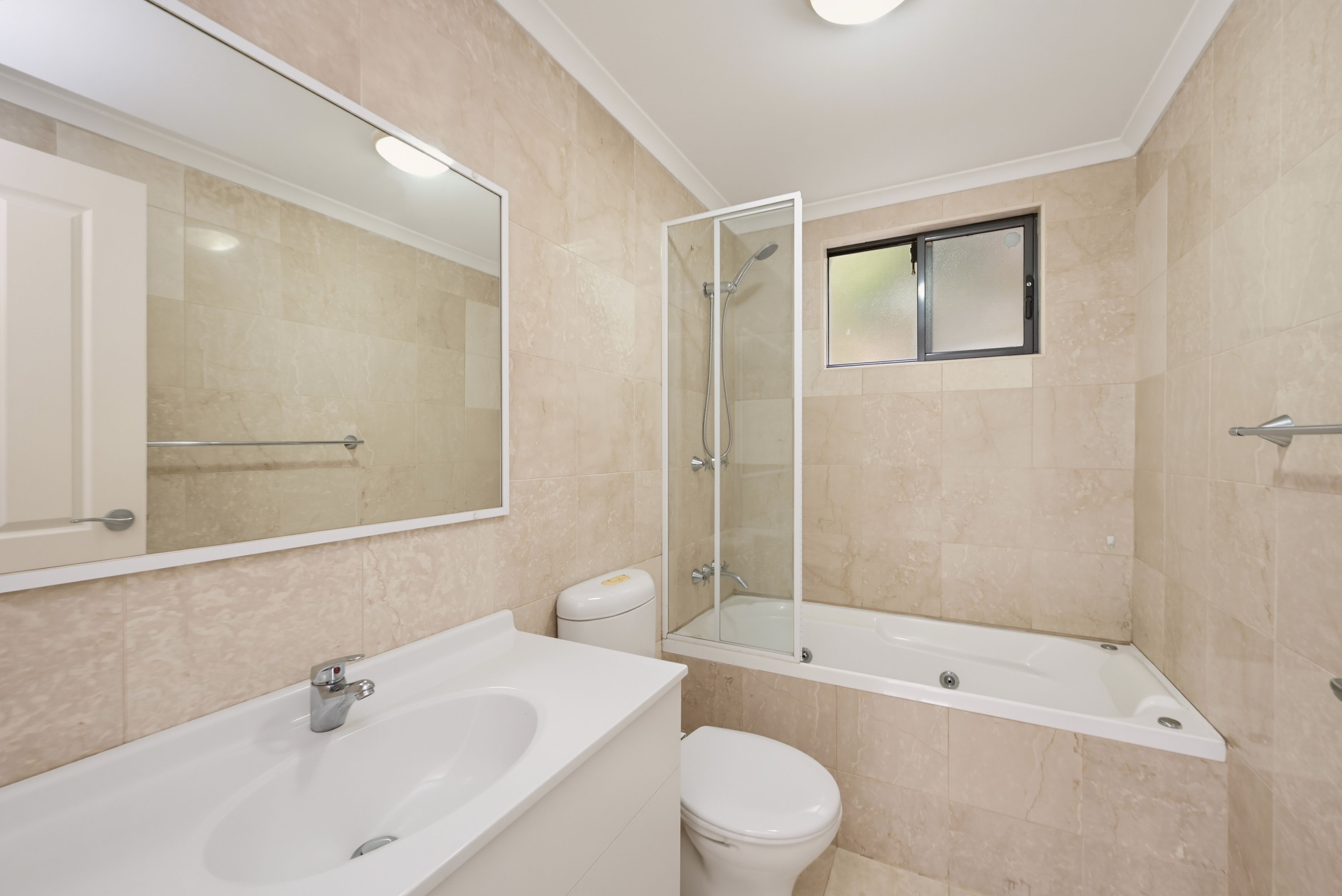 8/6A Cowper Street — photo 4 of 5