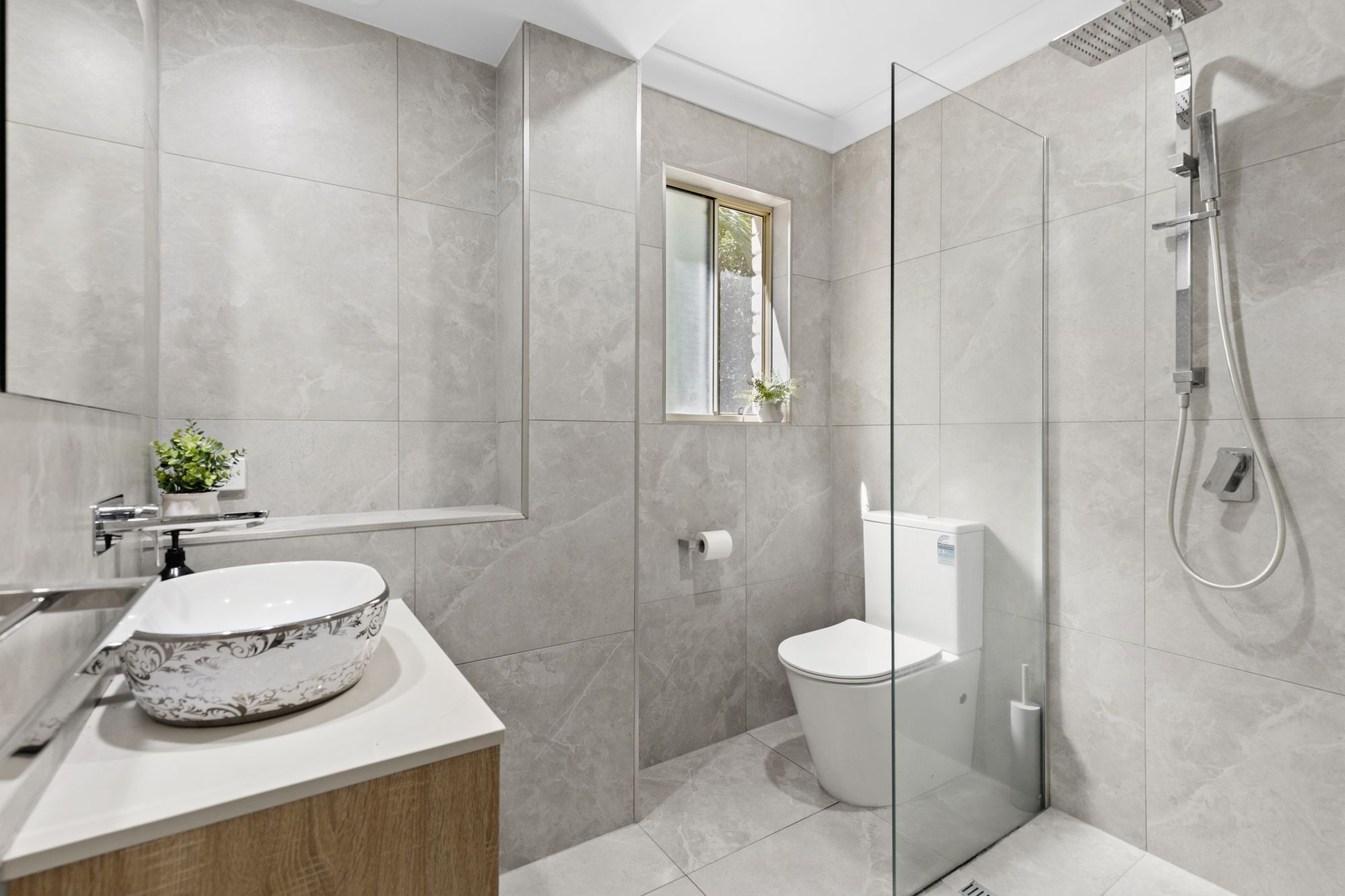 4 Tea Gardens Place — photo 15 of 27