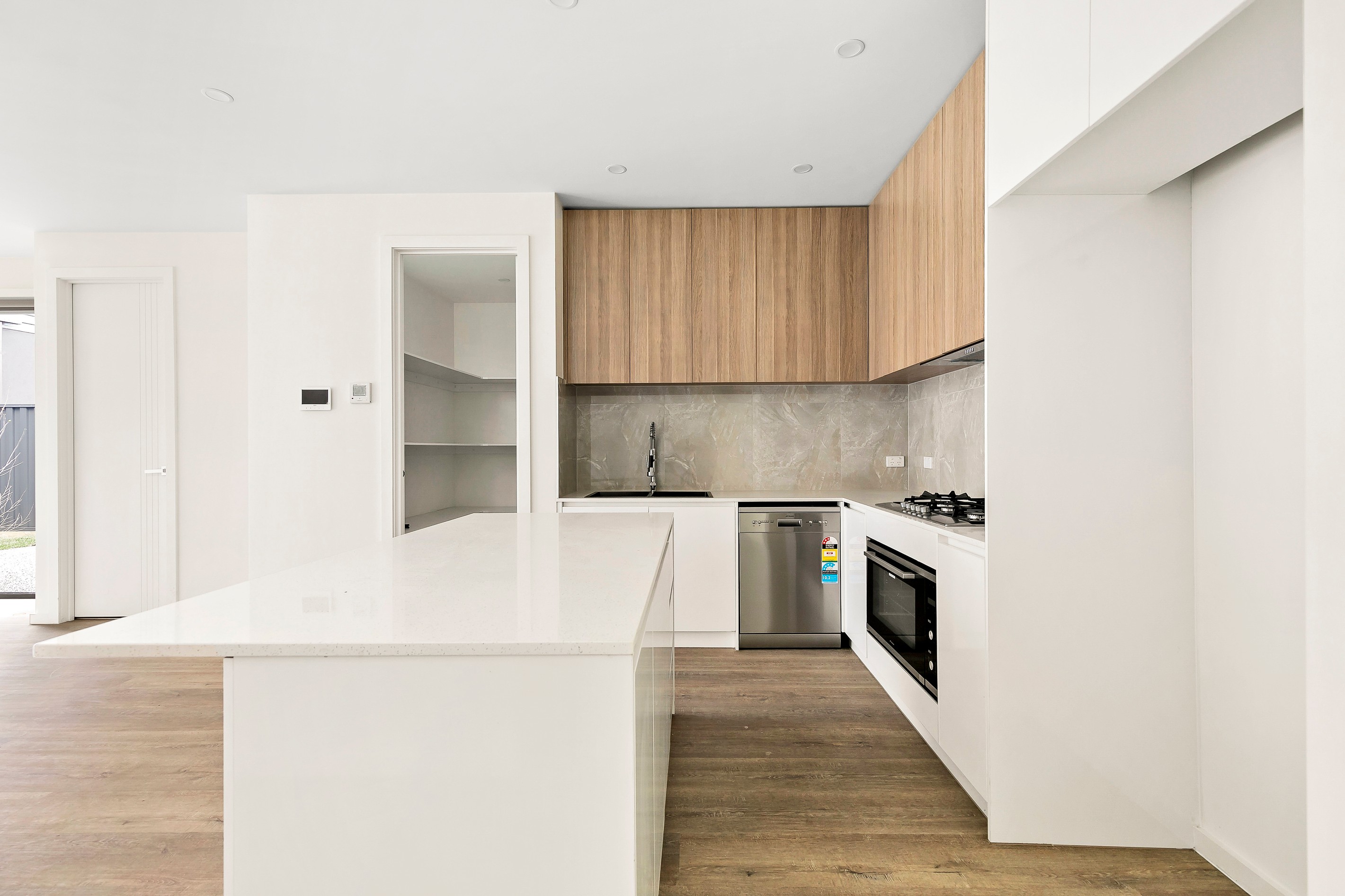 31 Everglade Crescent, Roxburgh Park, VIC 3064