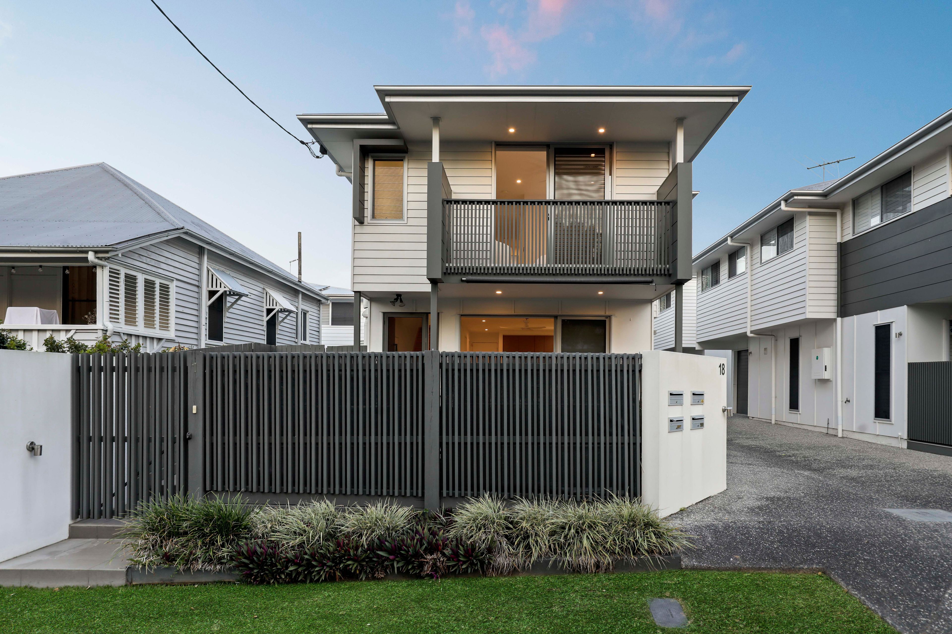 1/18 Willmington Street — photo from Ray White Collective