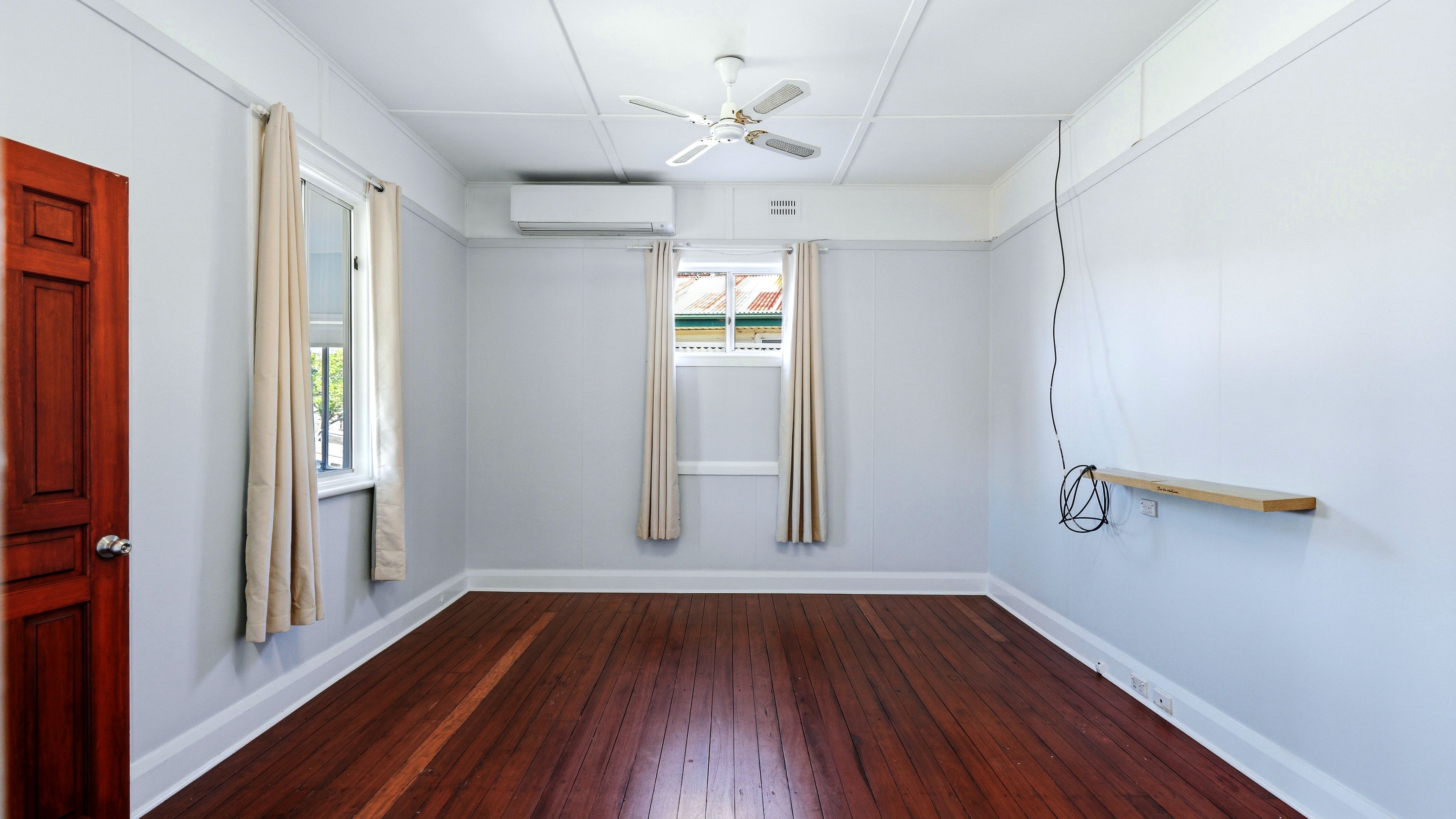 16 Ellen Street — photo 5 of 24