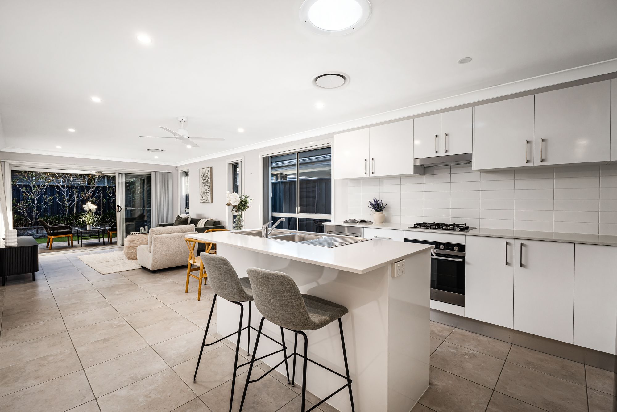 38 Sundowner Parkway (The Gables), Box Hill, NSW 2765