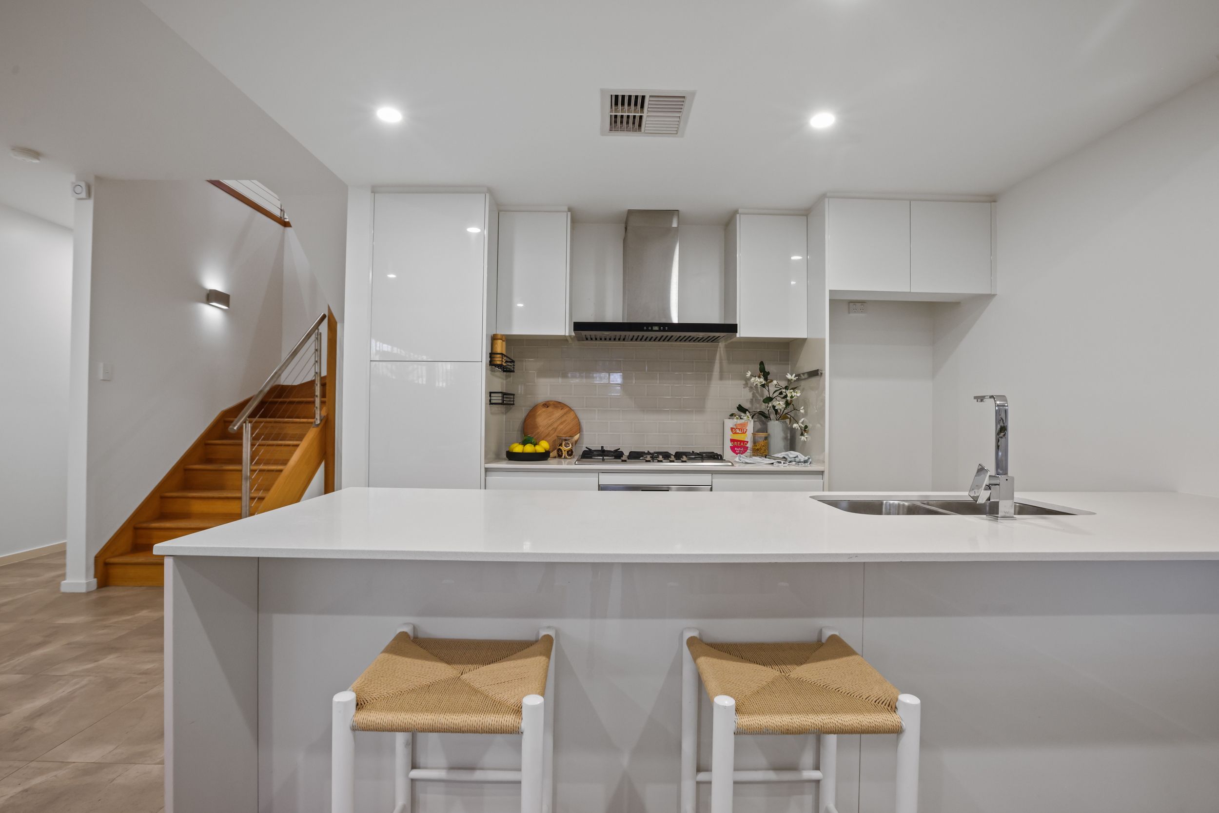 8/432 Seaview Road — photo 7 of 25