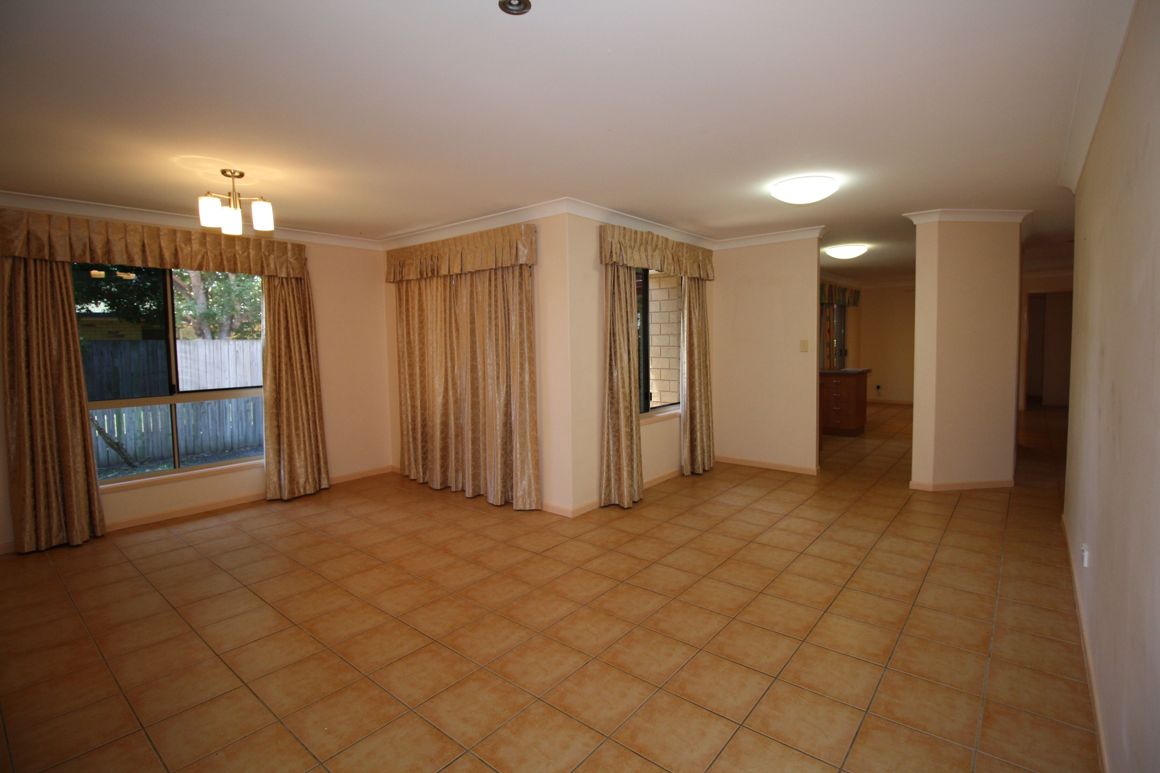 28 Limpus Street, Urangan, QLD 4655