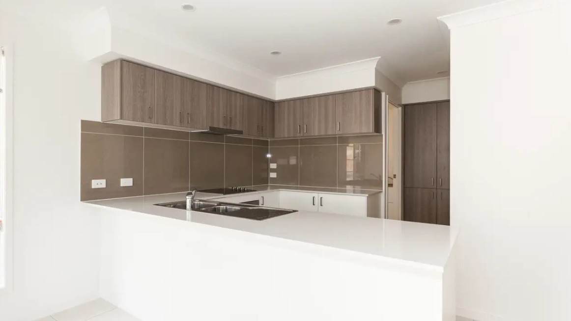 35 Flametree Court, Arundel, QLD 4214