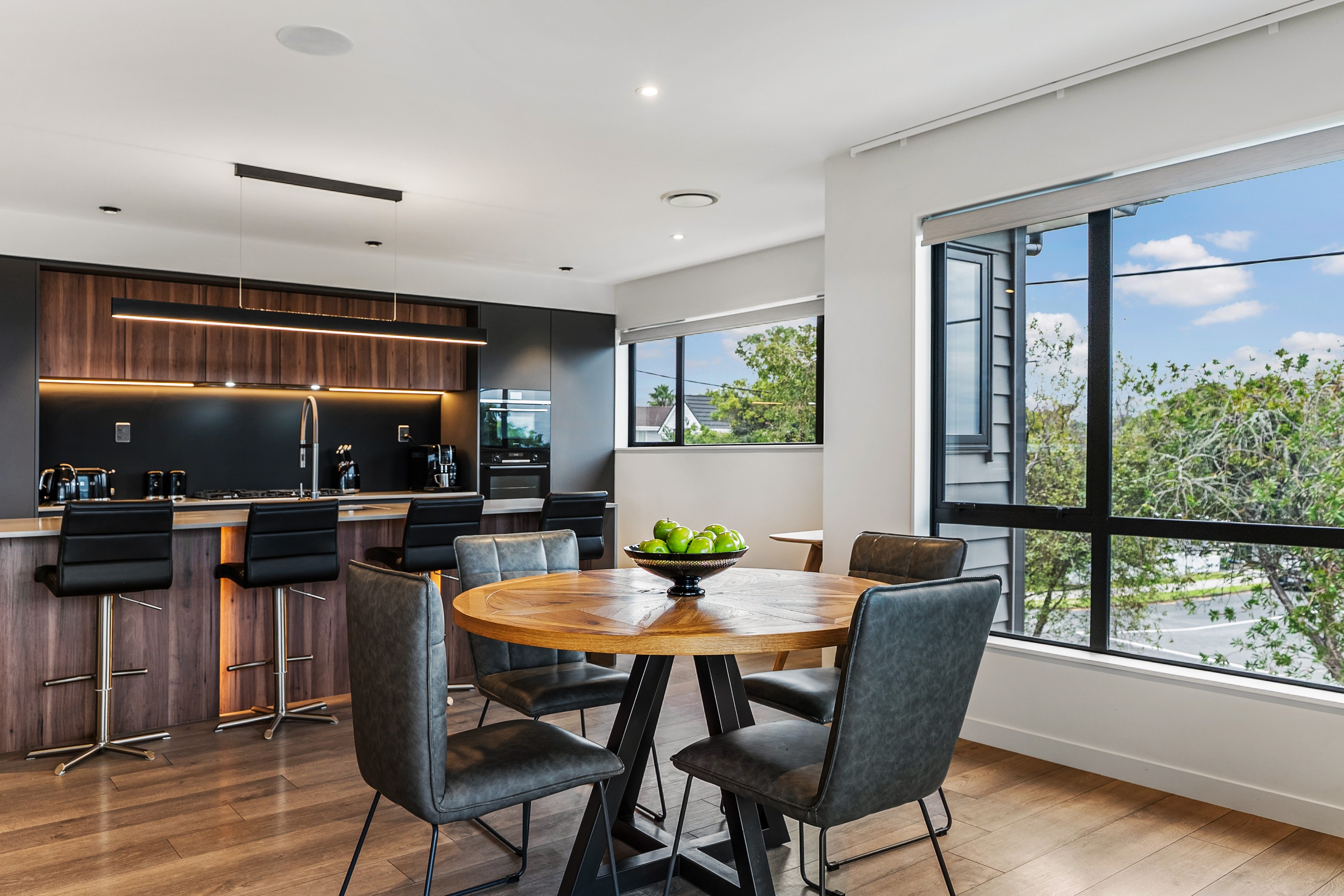 92 Matipo Road, Mairangi Bay, North Shore City