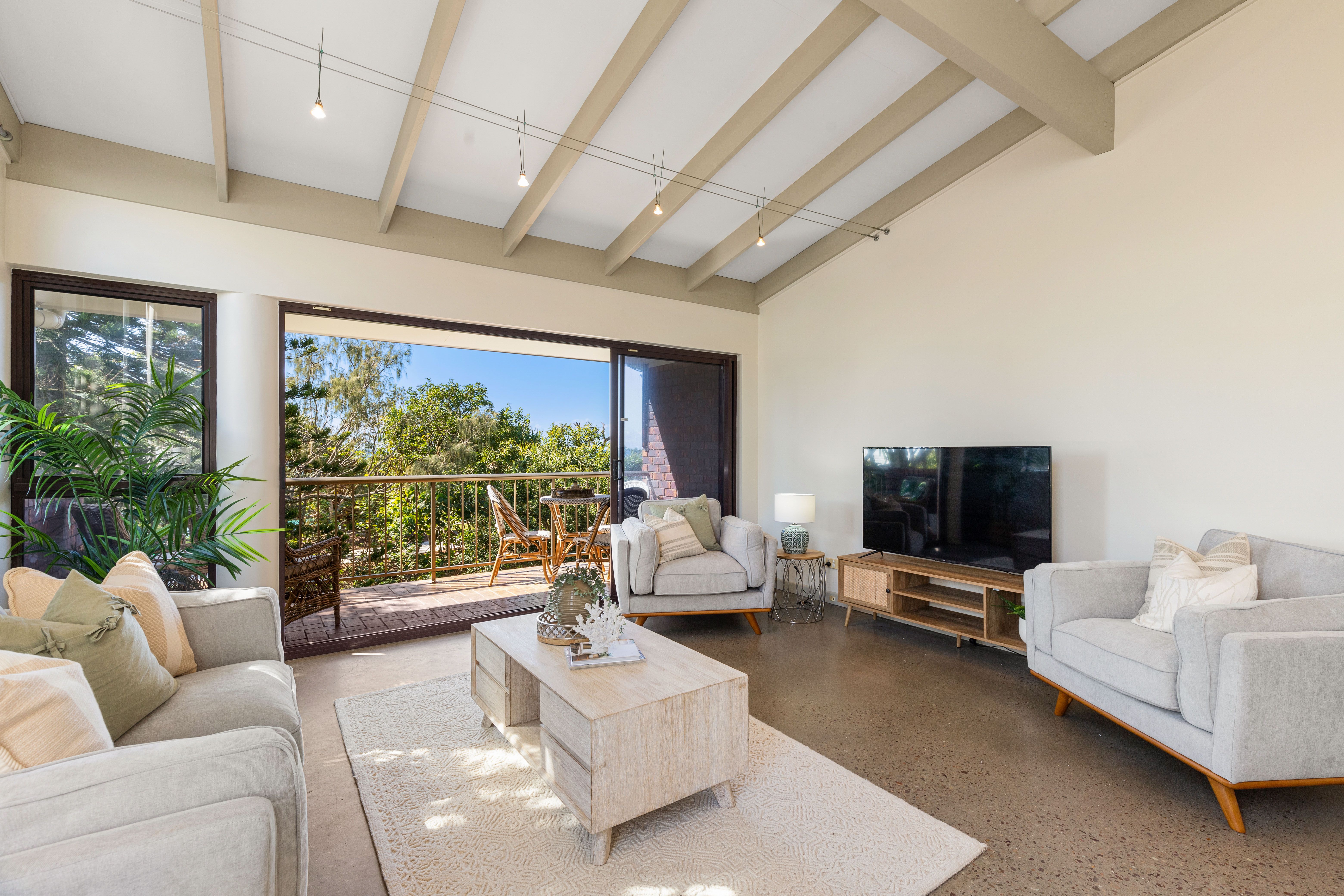 Unit 2/13 Wilson Avenue, Dicky Beach, QLD 4551 Sold Unit Ray White