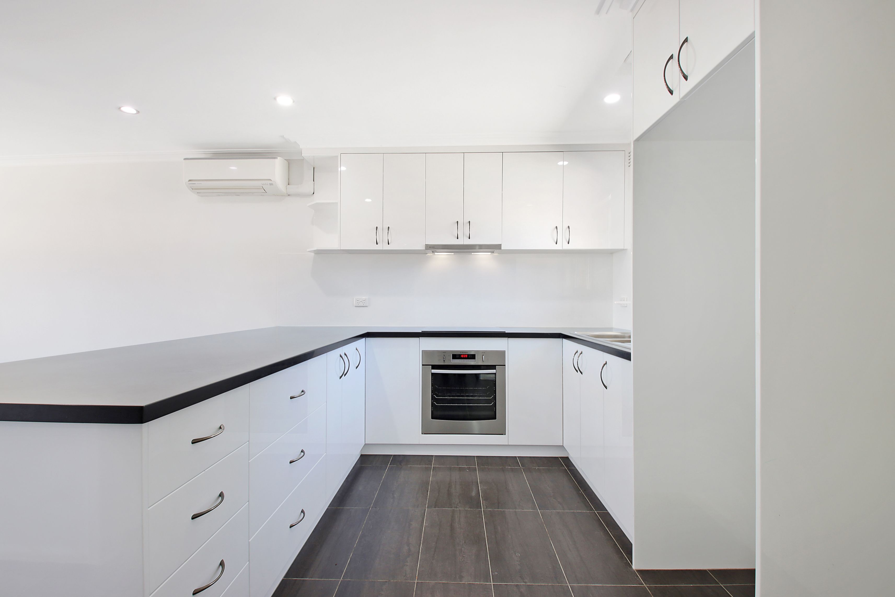 2/382 Alana Street, East Albury, NSW 2640