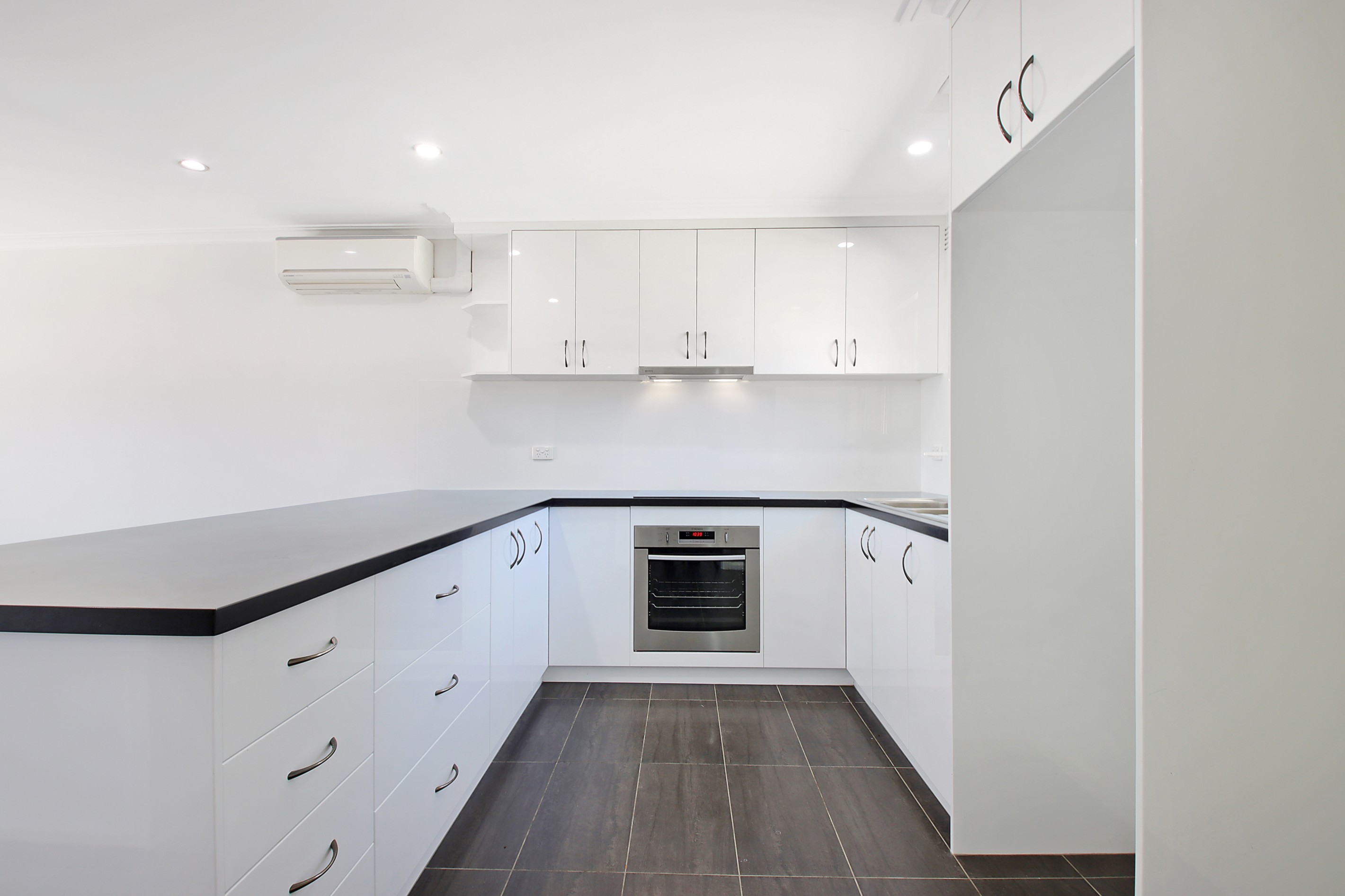 2/382 Alana Street, East Albury, NSW 2640