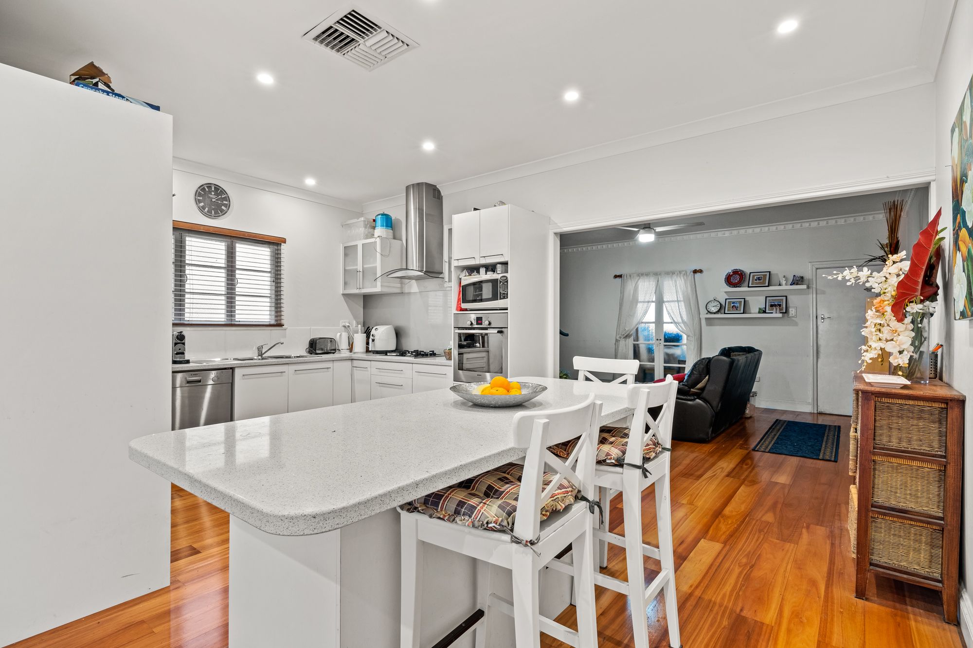 33 Lancelot Street, Tennyson, QLD 4105