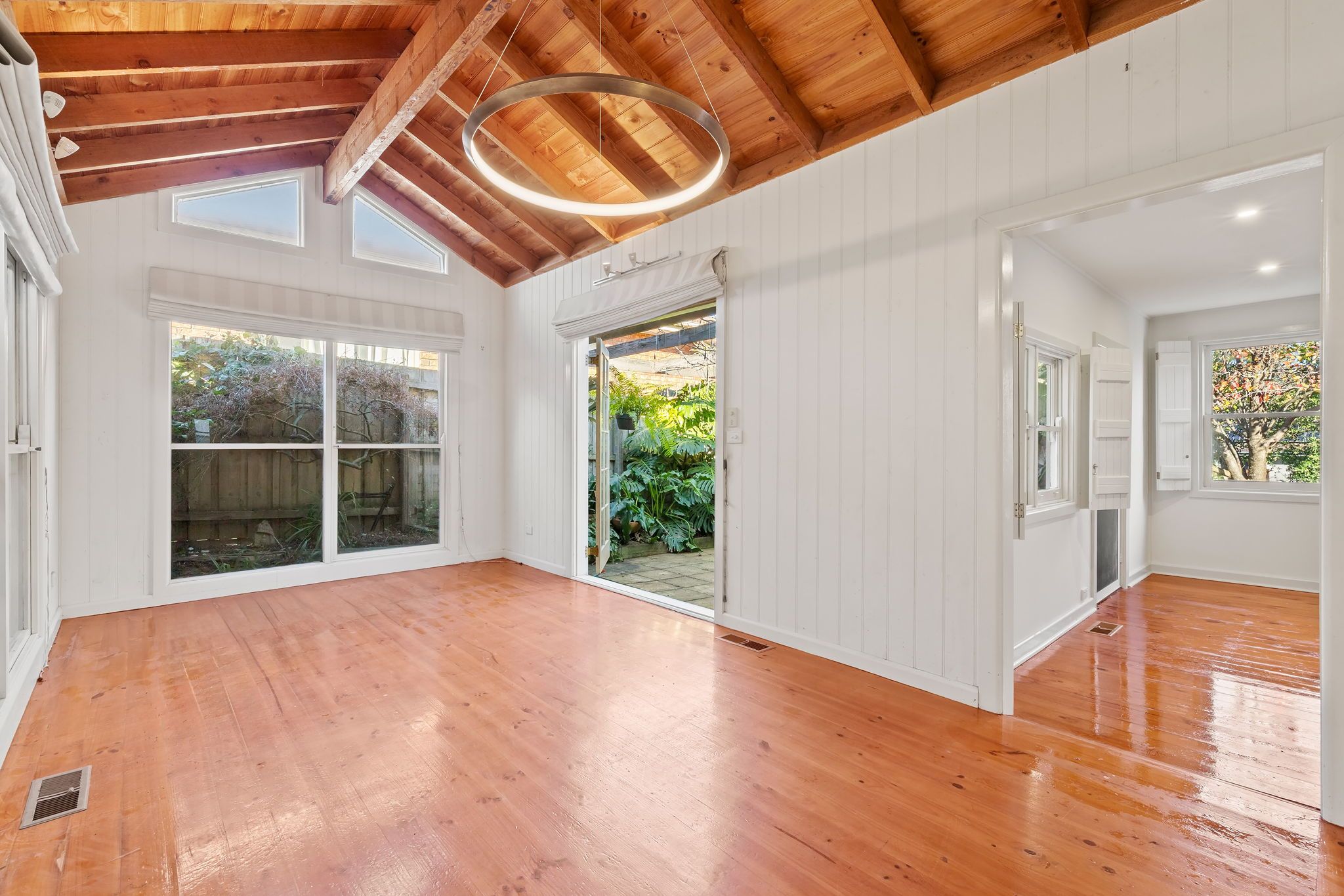 31 Martins Lane, Viewbank, VIC 3084