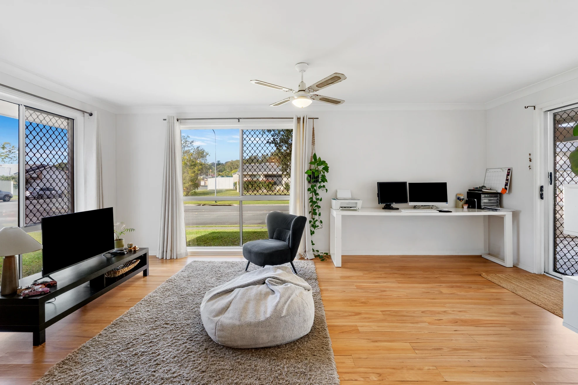 7 Saffron Street, Elanora, QLD 4221