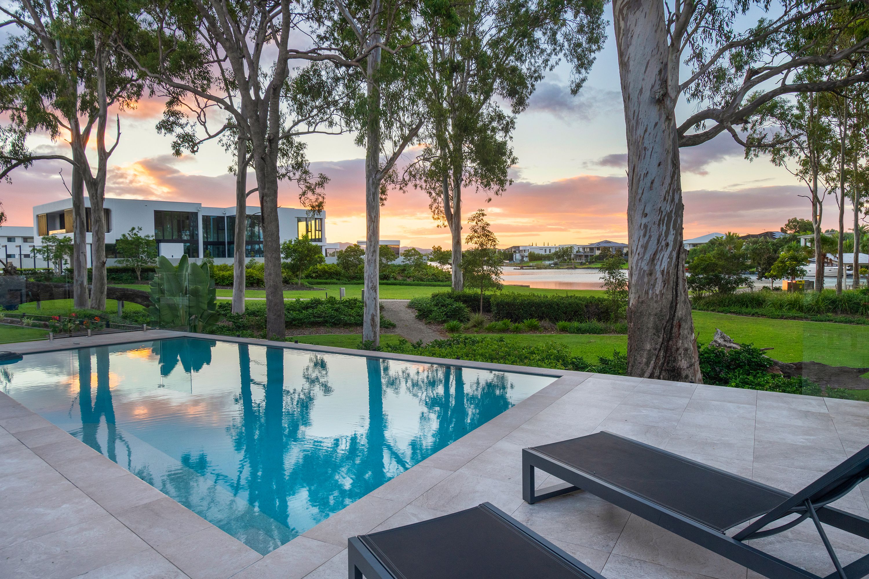 96 Lake Serenity Boulevard, Helensvale, QLD 4212