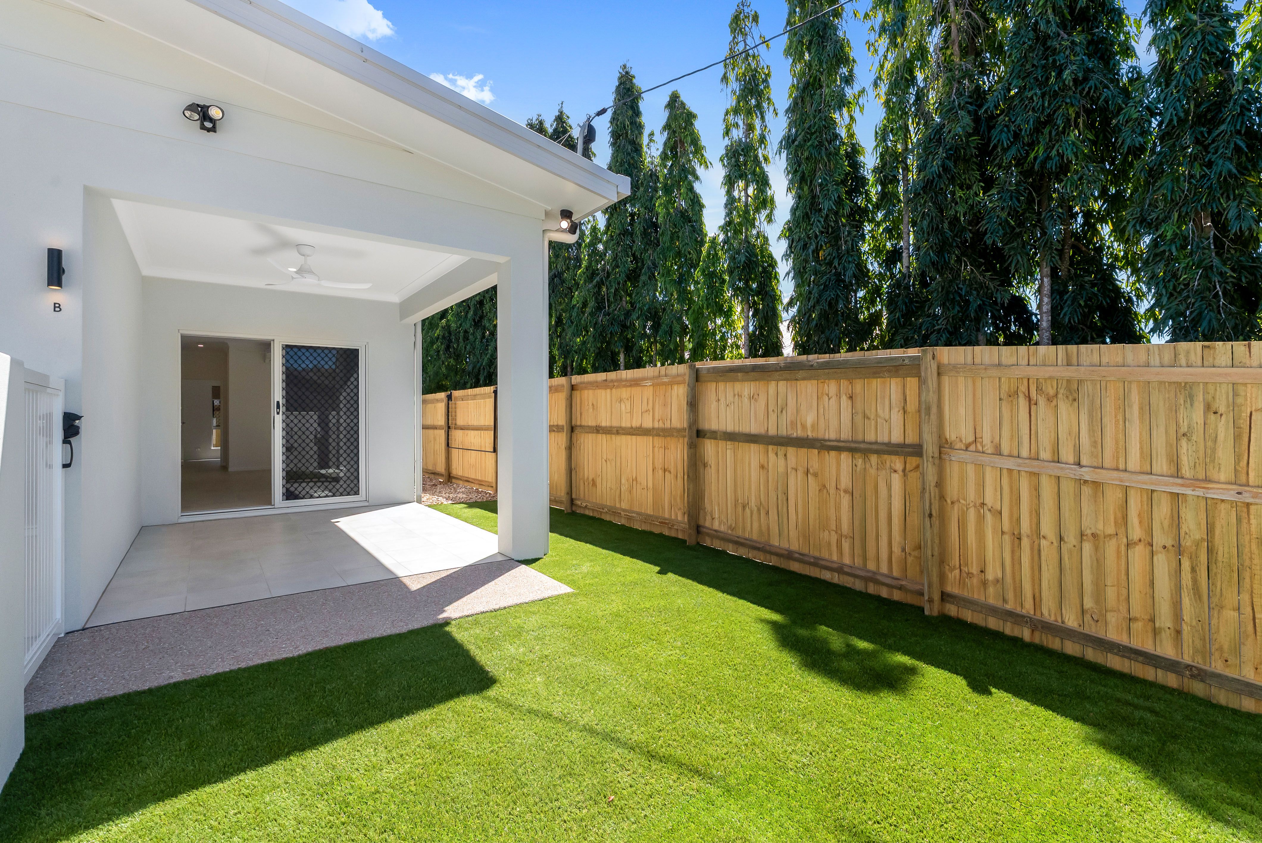 B/11 Macnamara Street, Manunda, QLD 4870