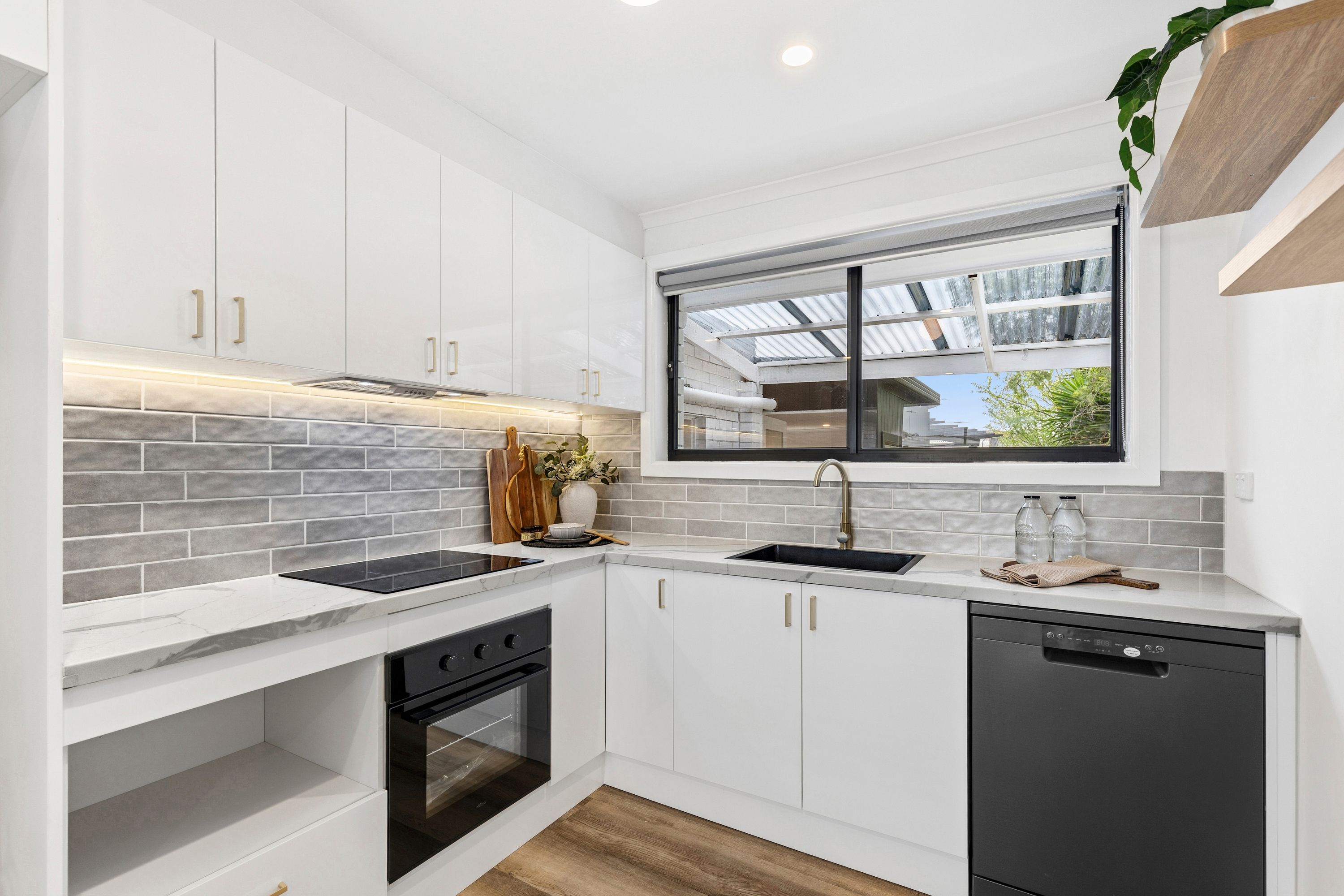 39 Talpa Crescent — photo 4 of 12