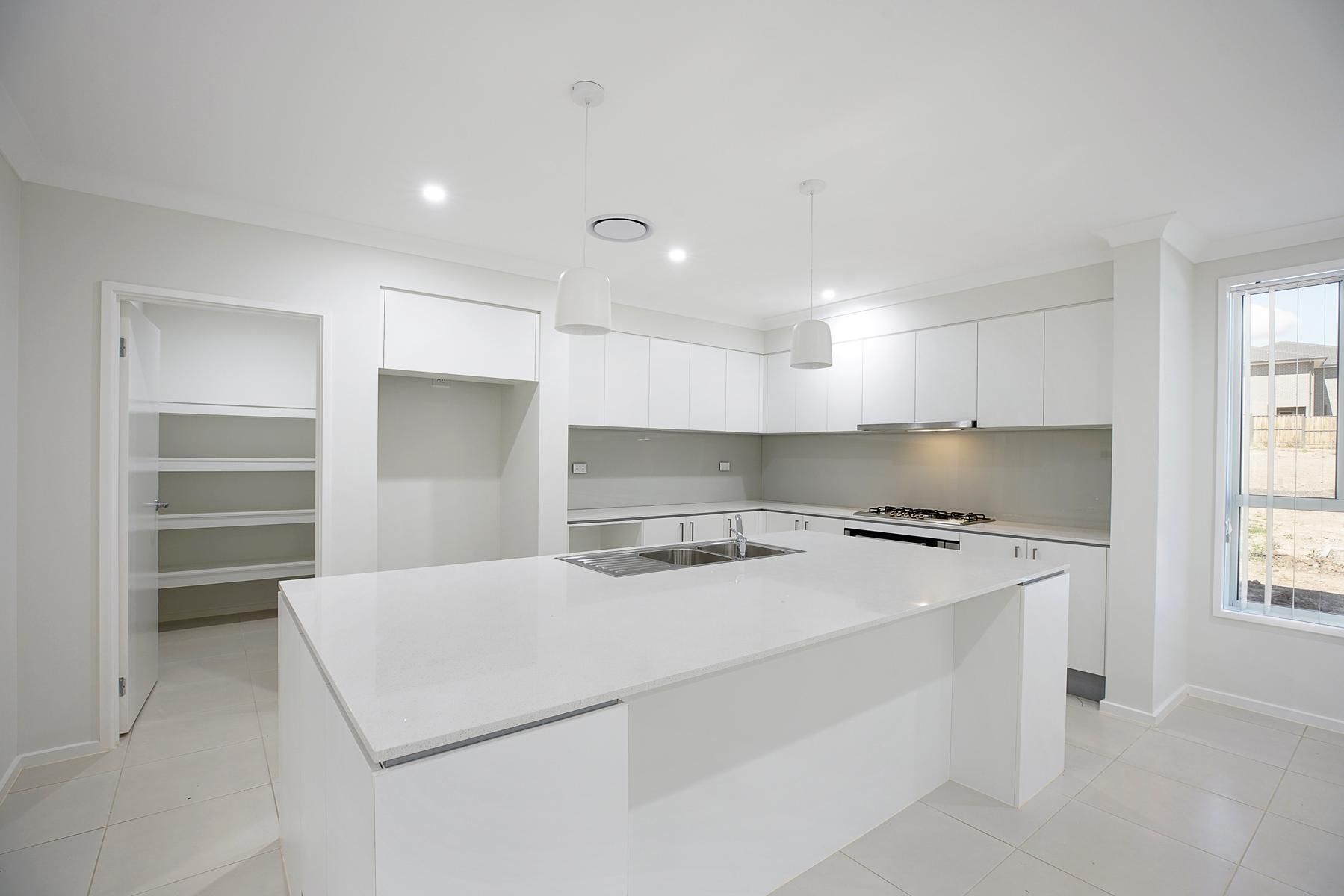 12 Prospect Avenue, Glenmore Park, NSW 2745