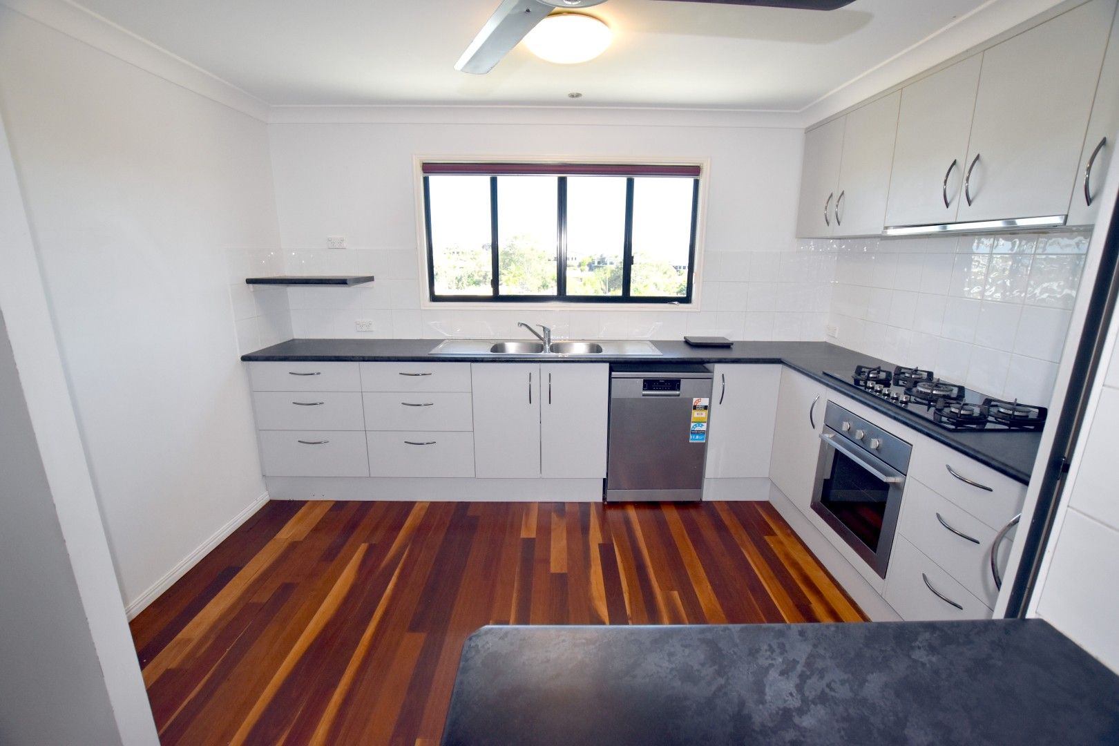 11 Cania Way, Clinton, QLD 4680