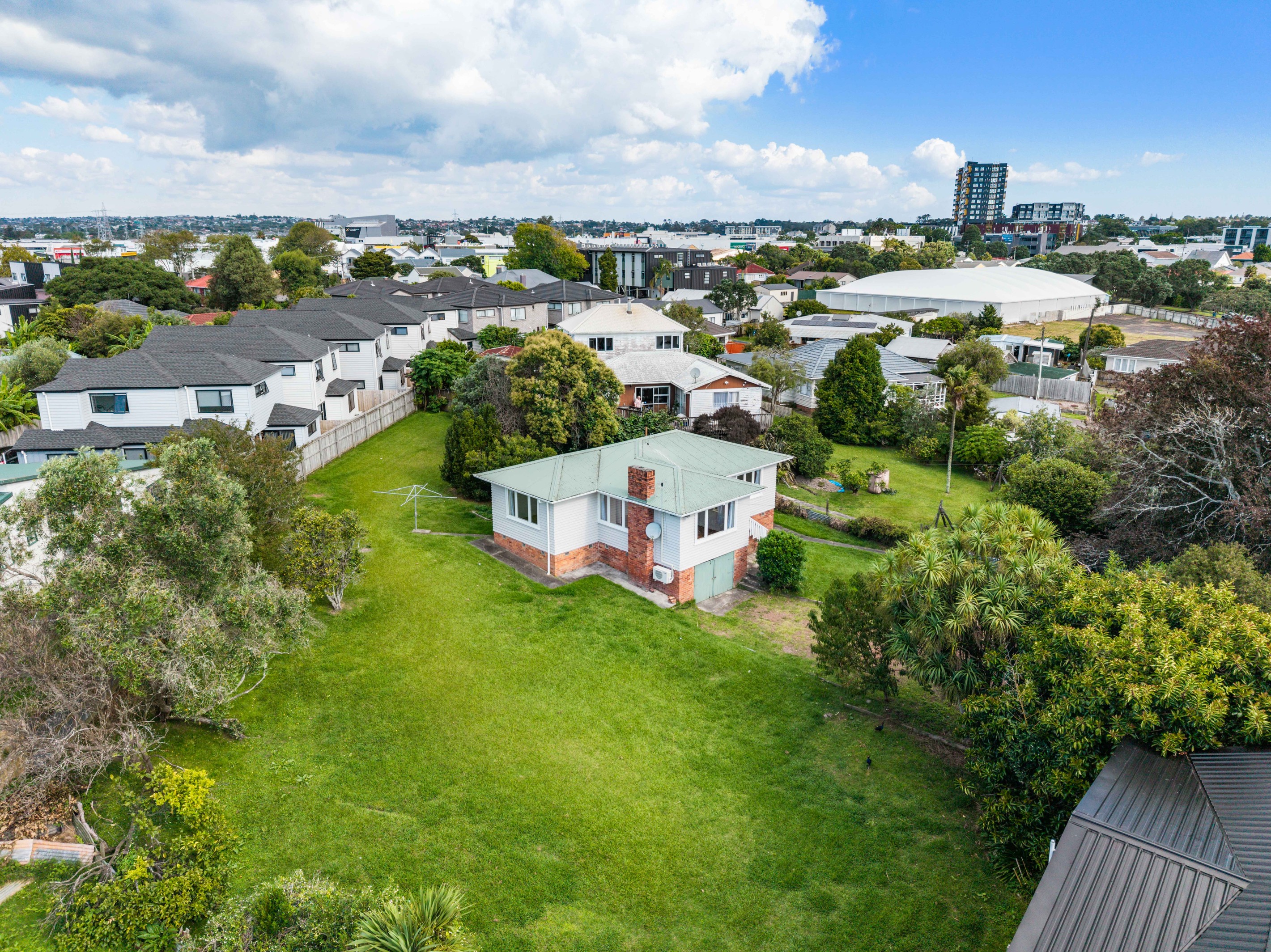 27 Reid Road, New Lynn, Waitakere City