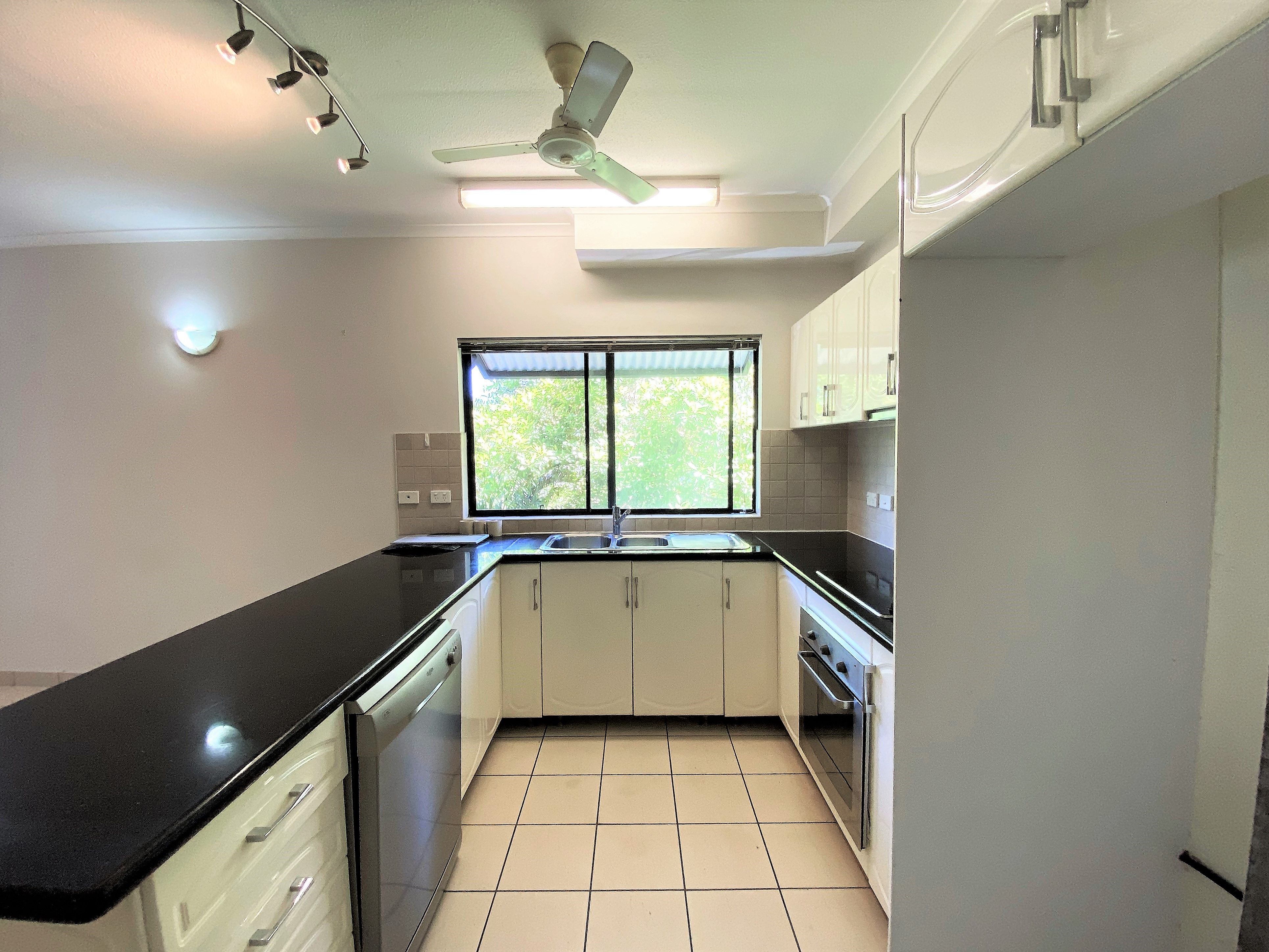 14/25 Sunset Drive, Coconut Grove NT 0810