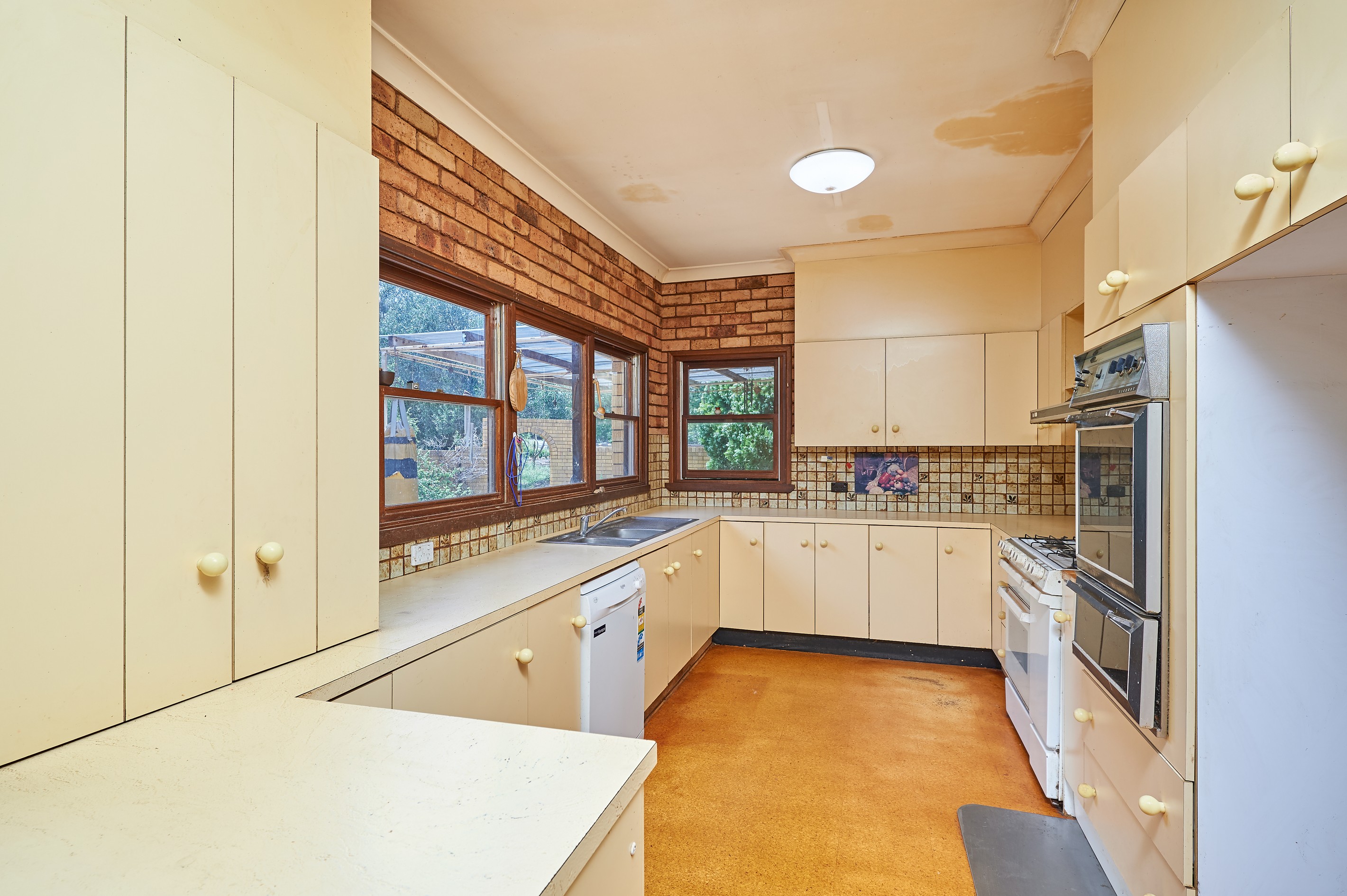 2 Austin Place, Coolamon, NSW 2701