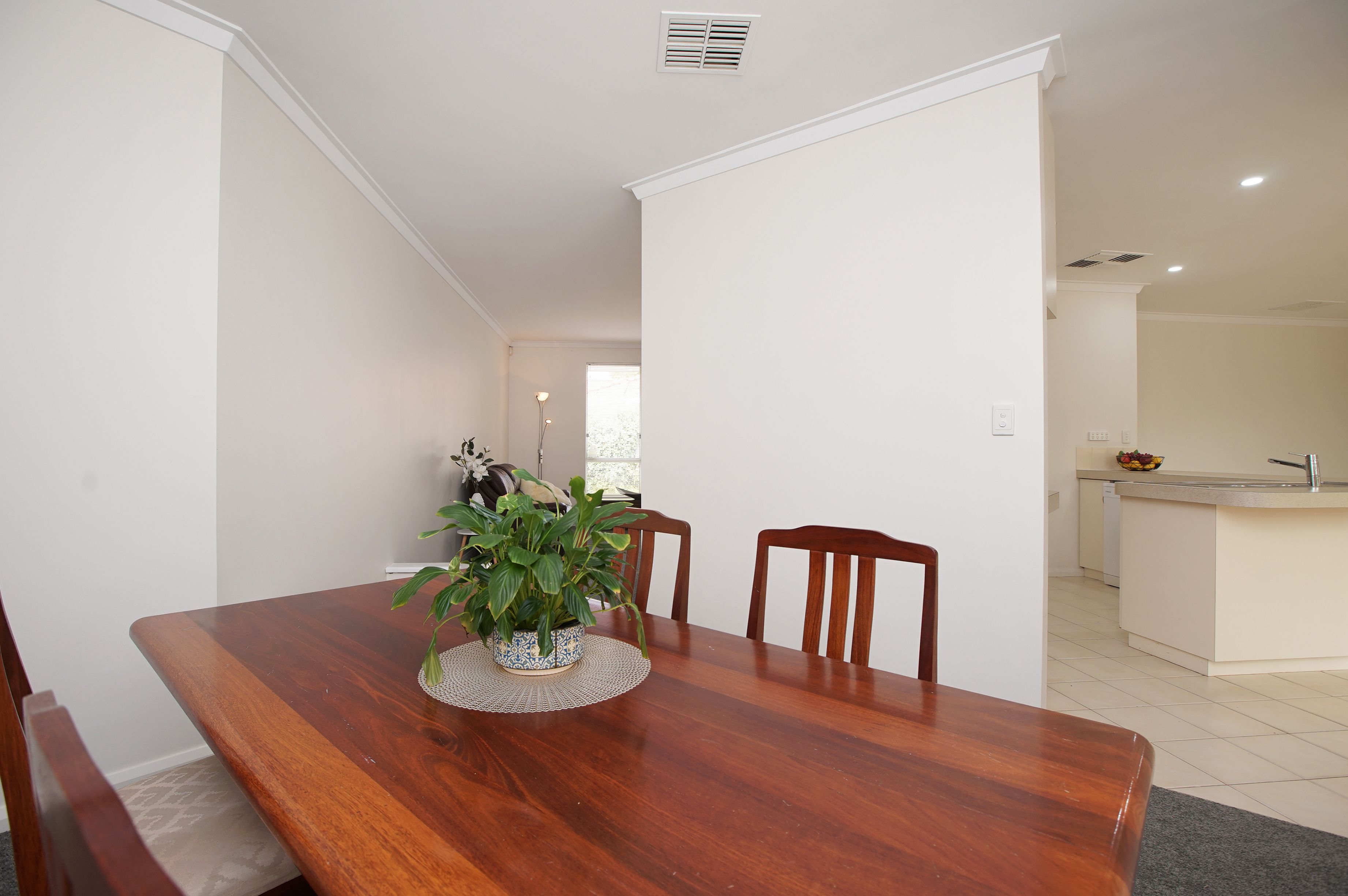 9B Le Souef Drive — photo 6 of 30