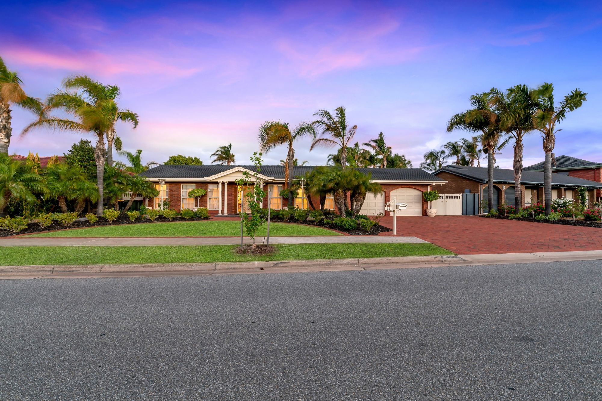 52 Lochside Drive, West Lakes, SA 5021