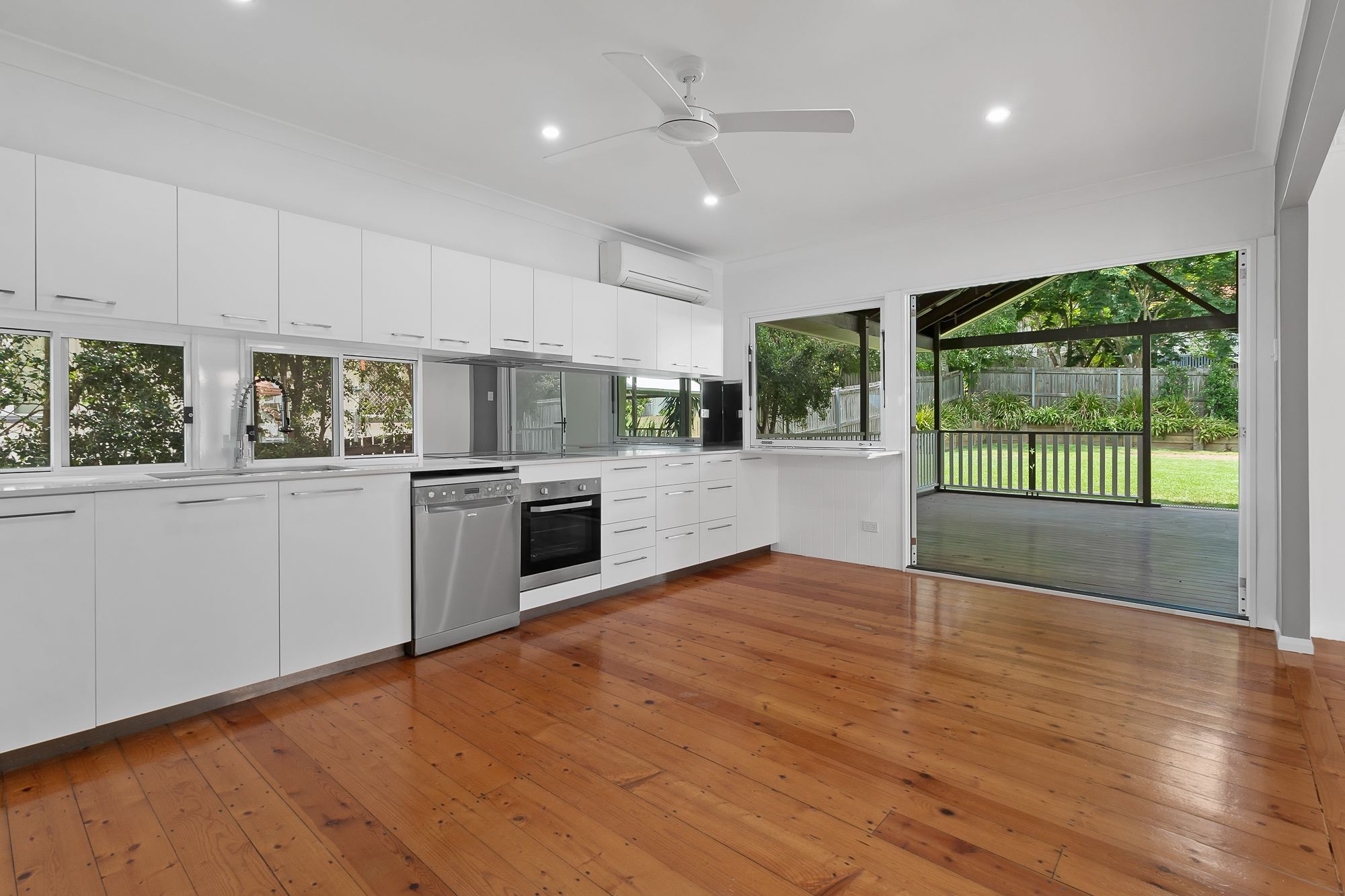 63 Maughan Street, Carina Heights, QLD 4152