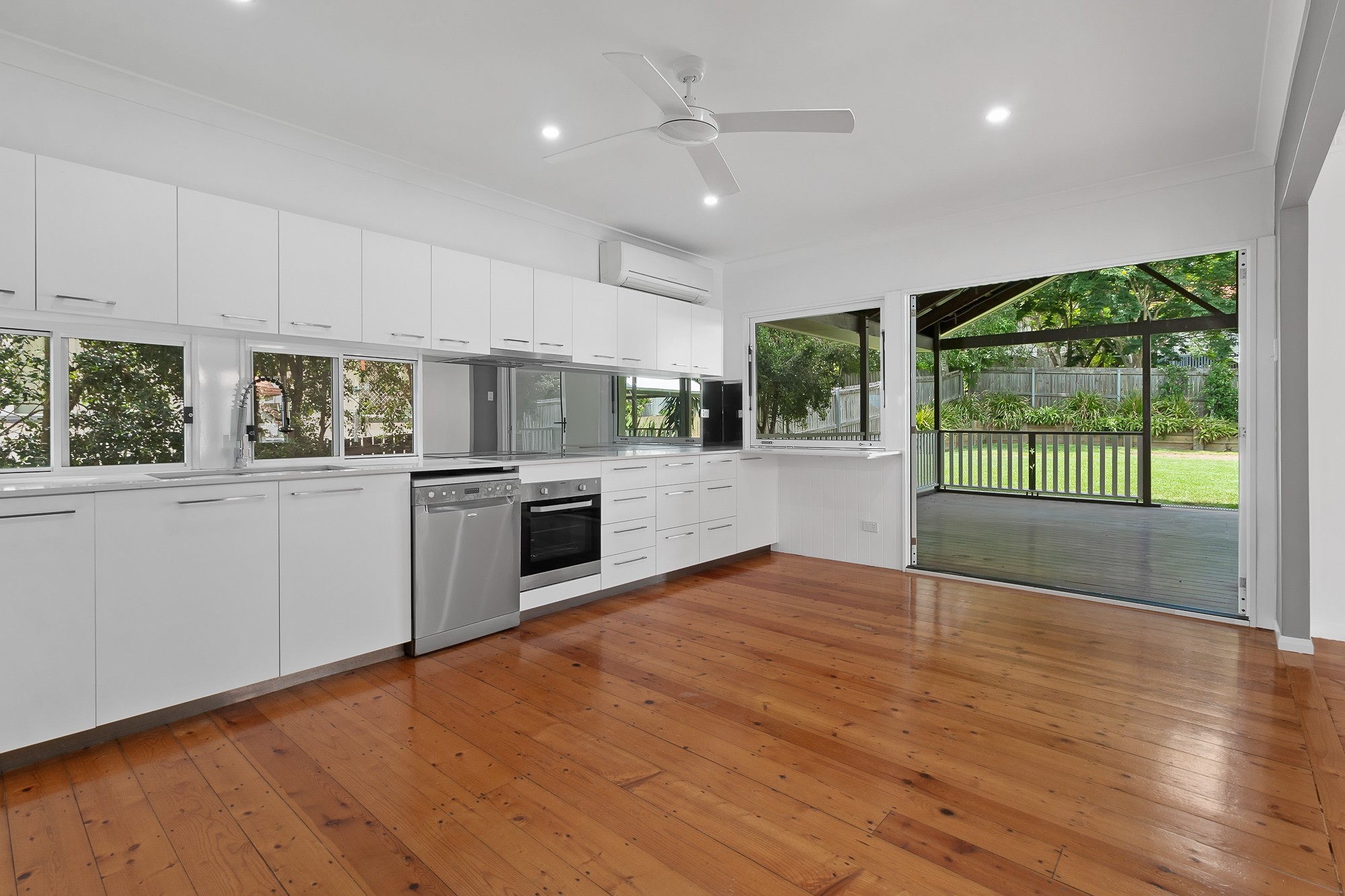 63 Maughan Street, Carina Heights, QLD 4152