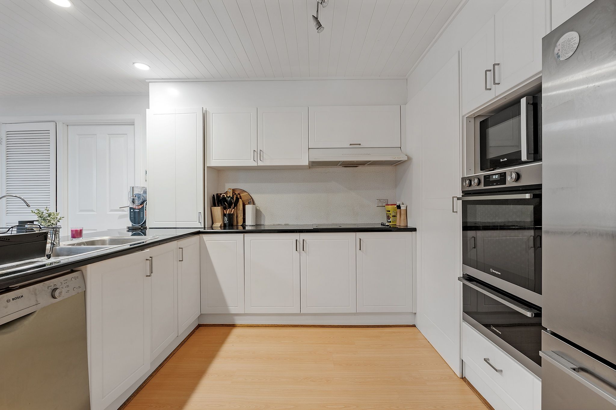 2 Birkdale Close — photo 12 of 24