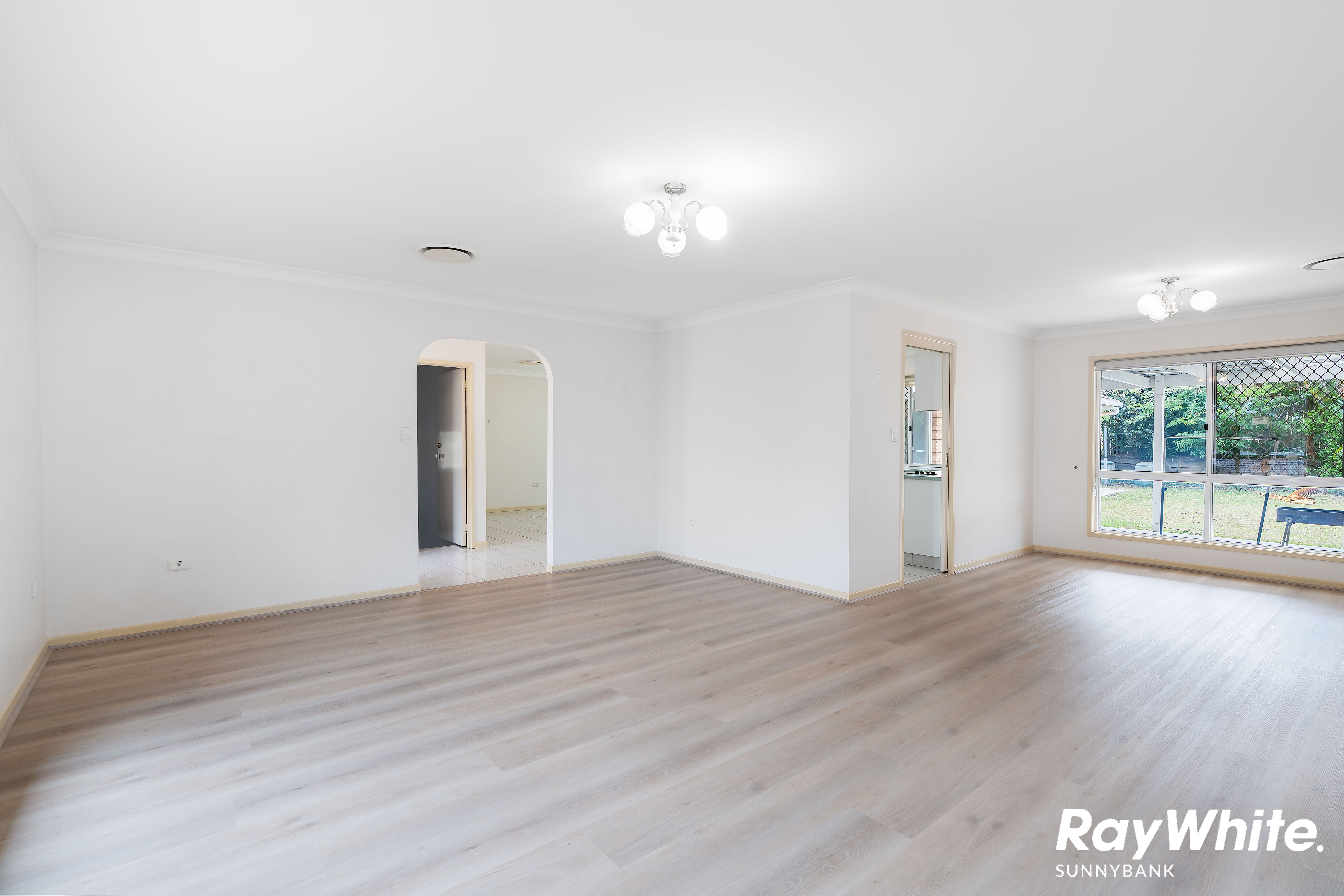 7 Pindari Crescent, Wishart, QLD 4122