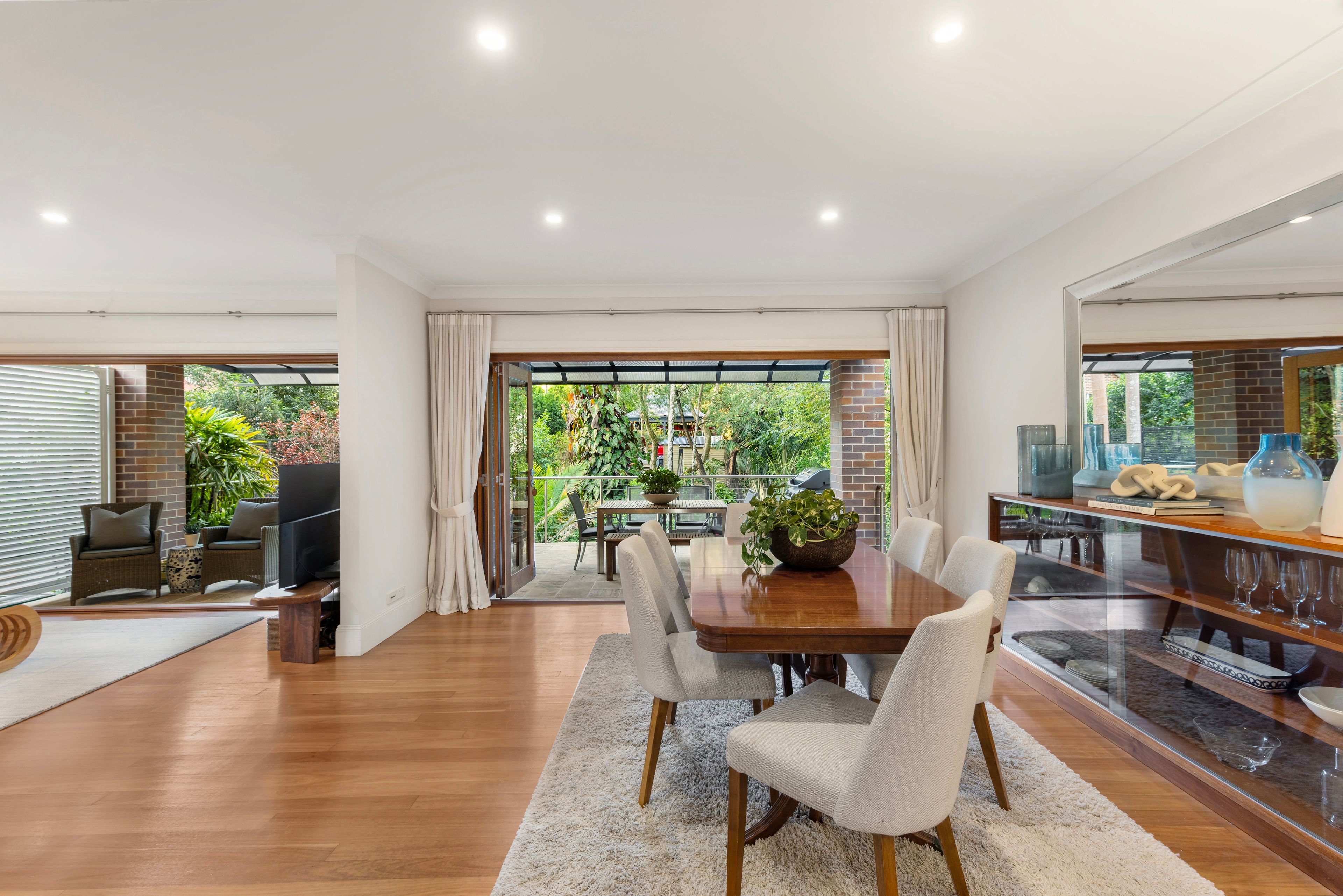 16A Carlotta Avenue — photo 3 of 11