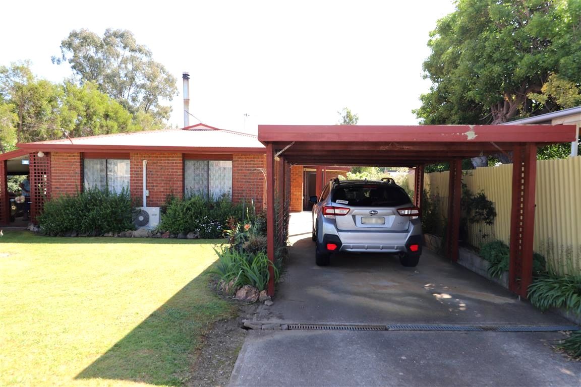 62 Lockhart Street, Adelong, NSW 2729