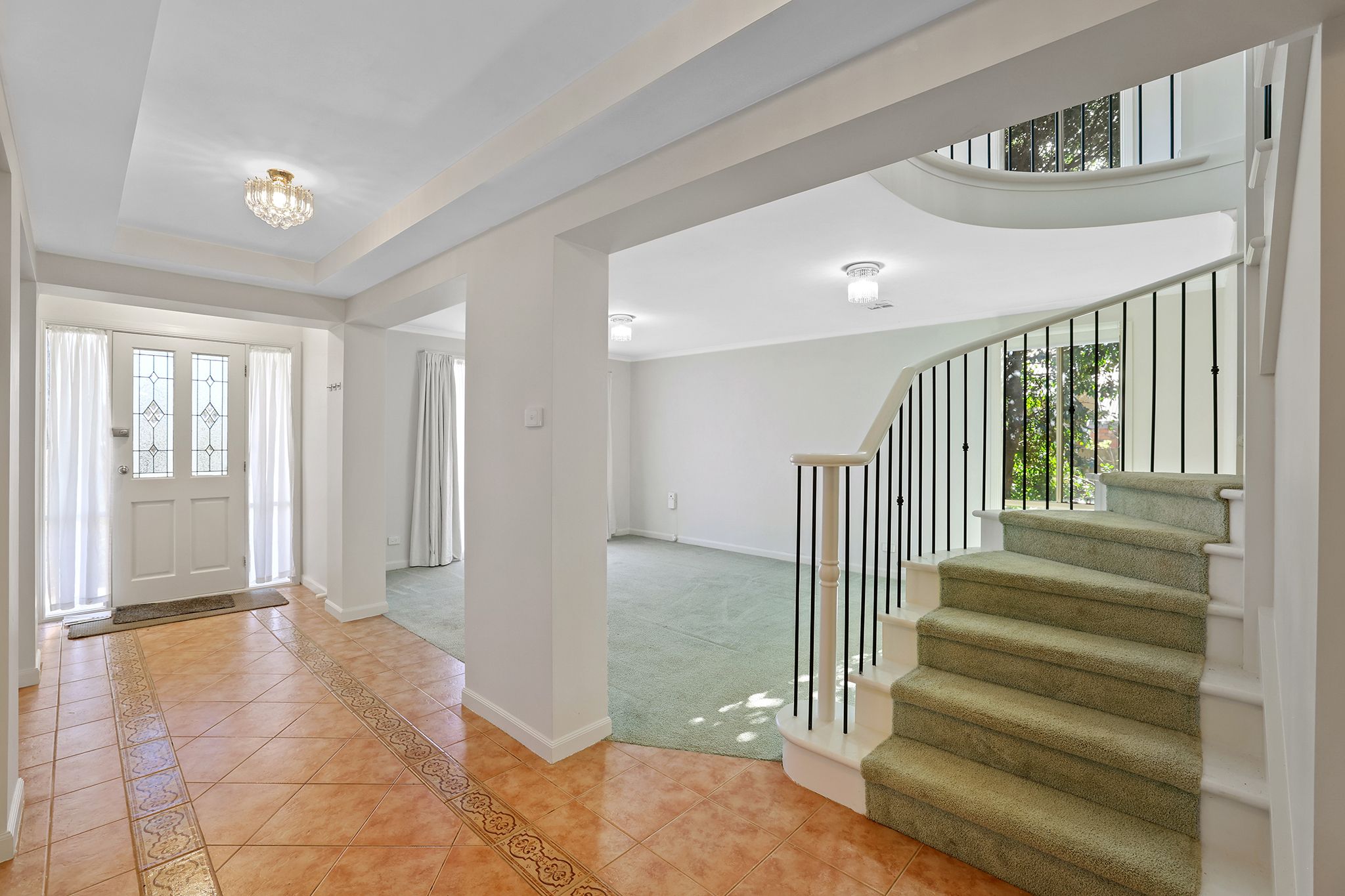 2 Hakea Court — photo 3 of 28