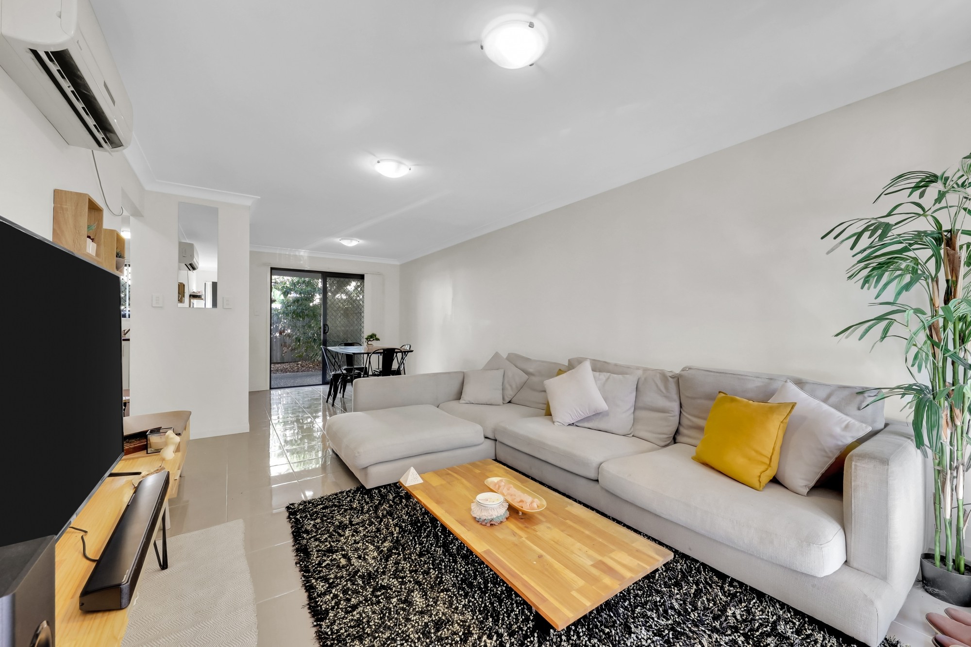 2/125 Cowie Road, Carseldine, QLD 4034
