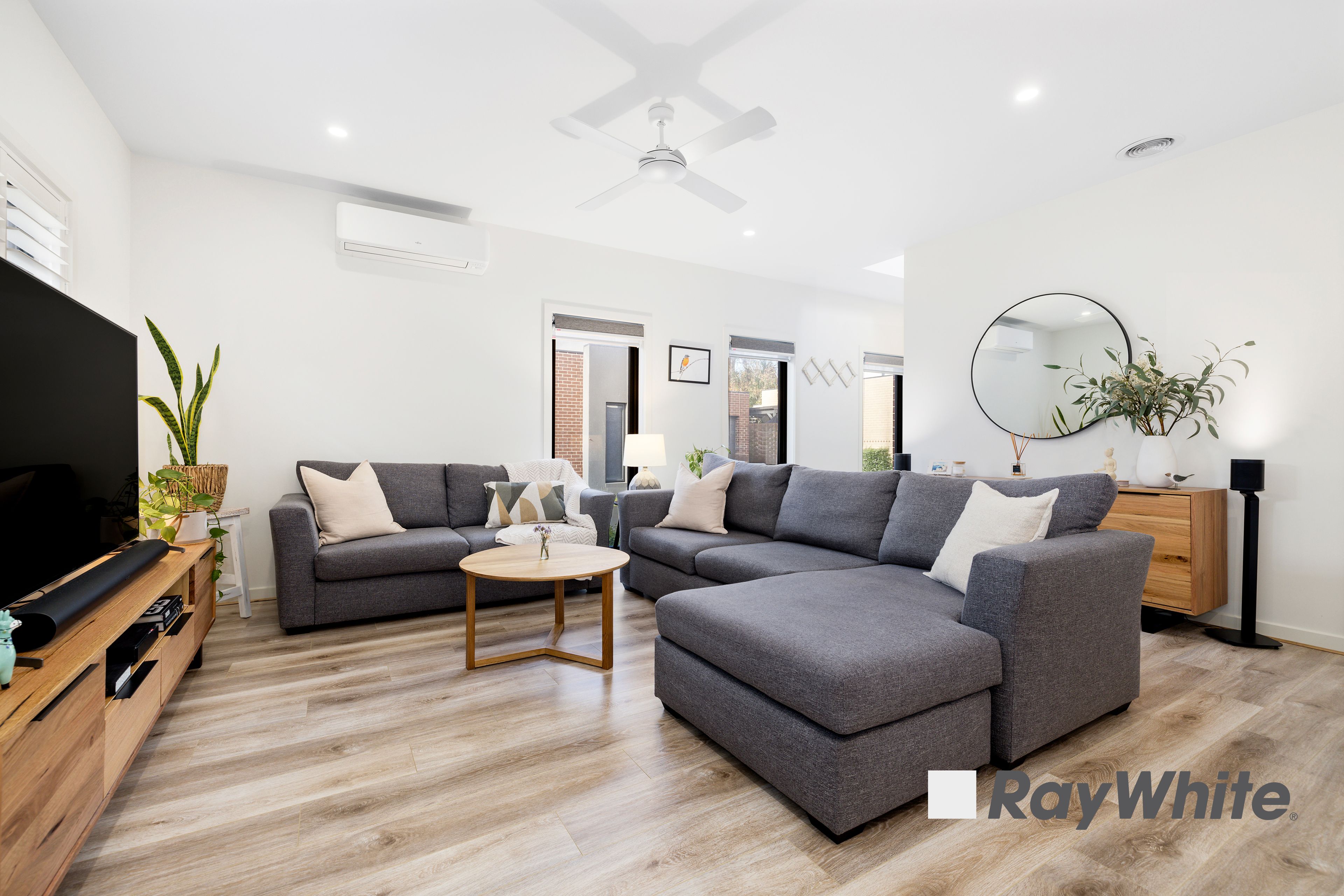 3 Flame Robin Place, Endeavour Hills, VIC 3802