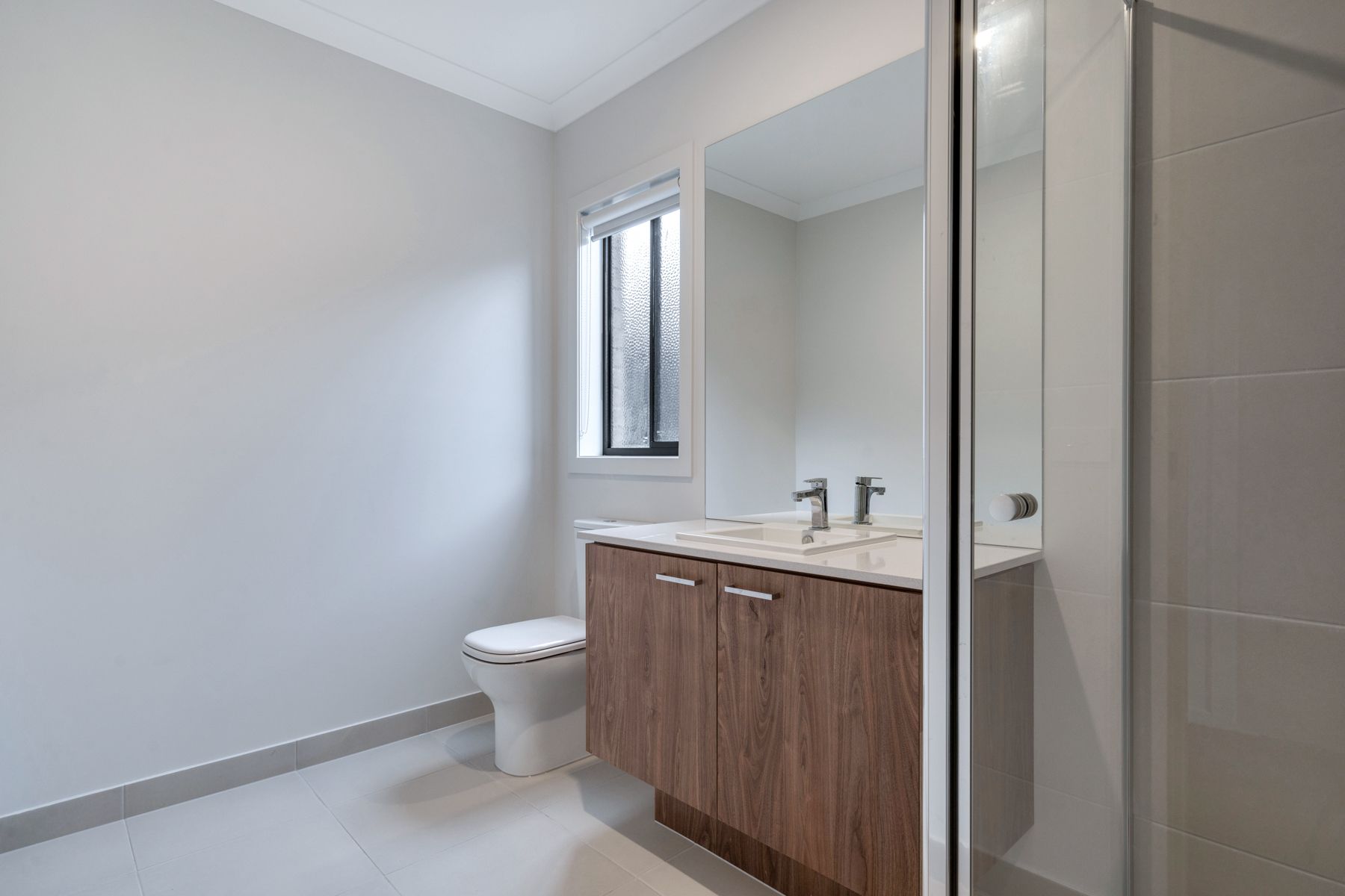 82 Molesworth Crescent — photo 19 of 21