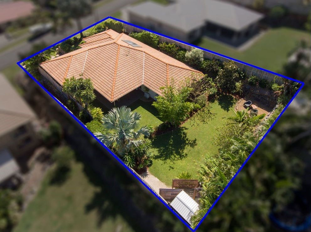 9 Angourie Crescent, Pacific Pines, QLD 4211