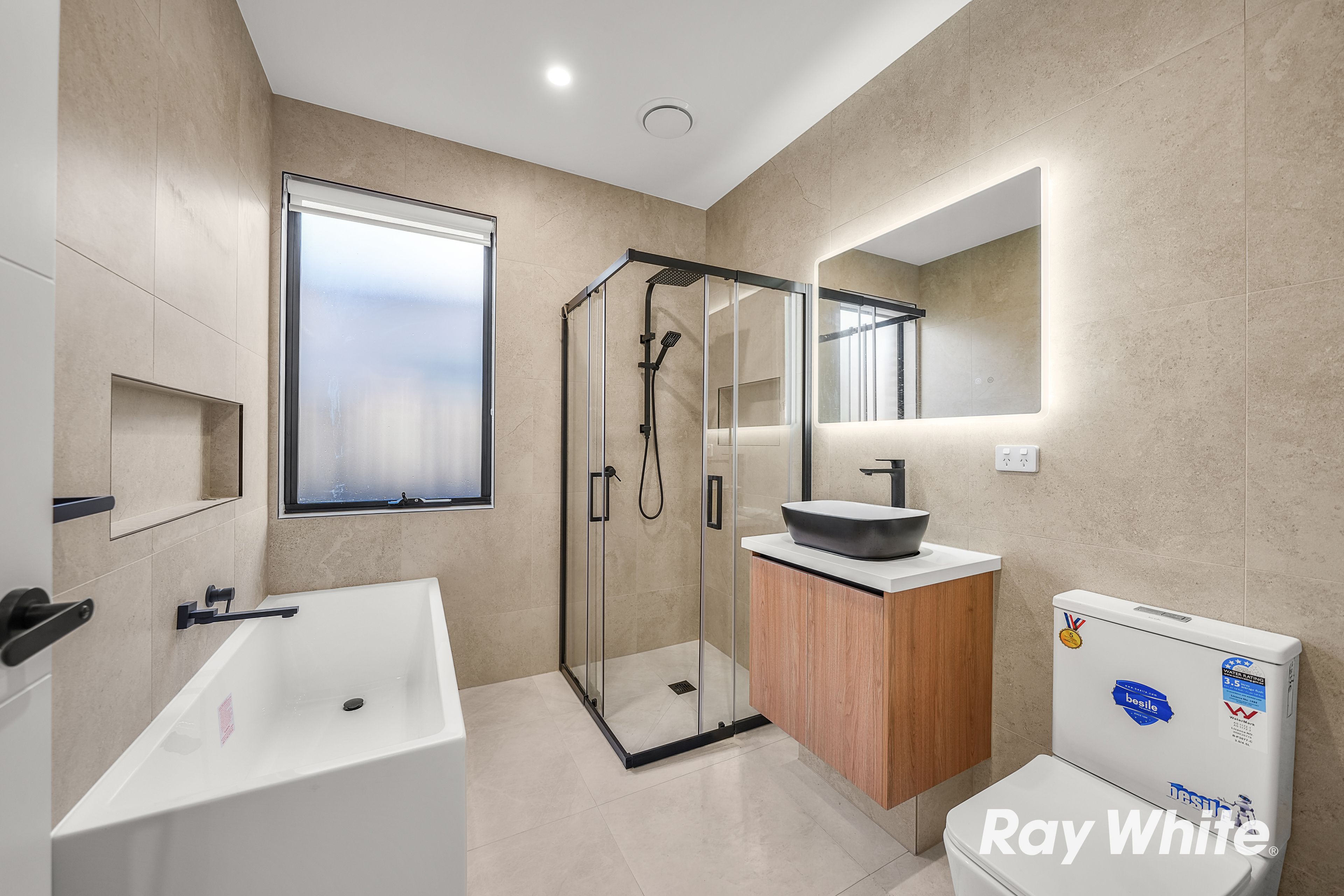 8 Columbus Road — photo 15 of 19