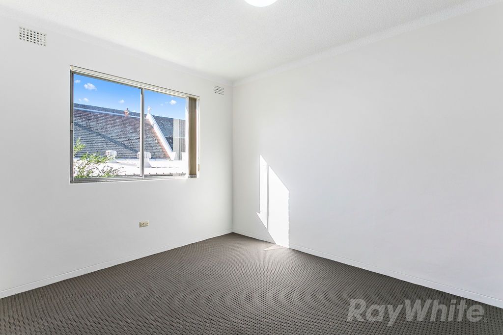8/542 New Canterbury Road — photo 4 of 6