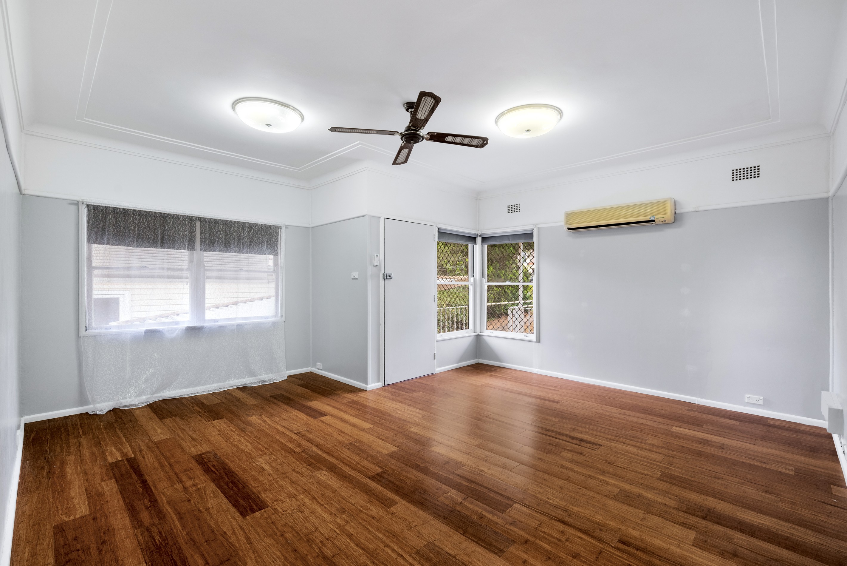 27 Colonial Street, Campbelltown, NSW 2560