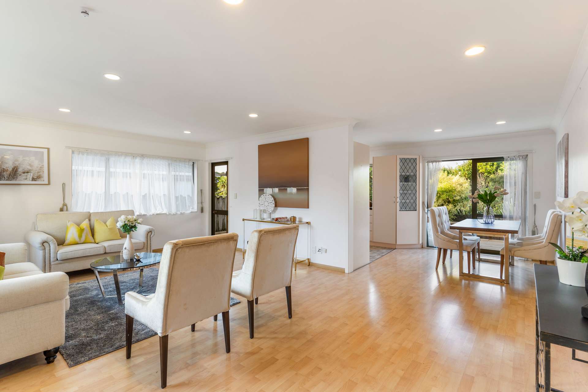 2/24 Somerset Road photo 3
