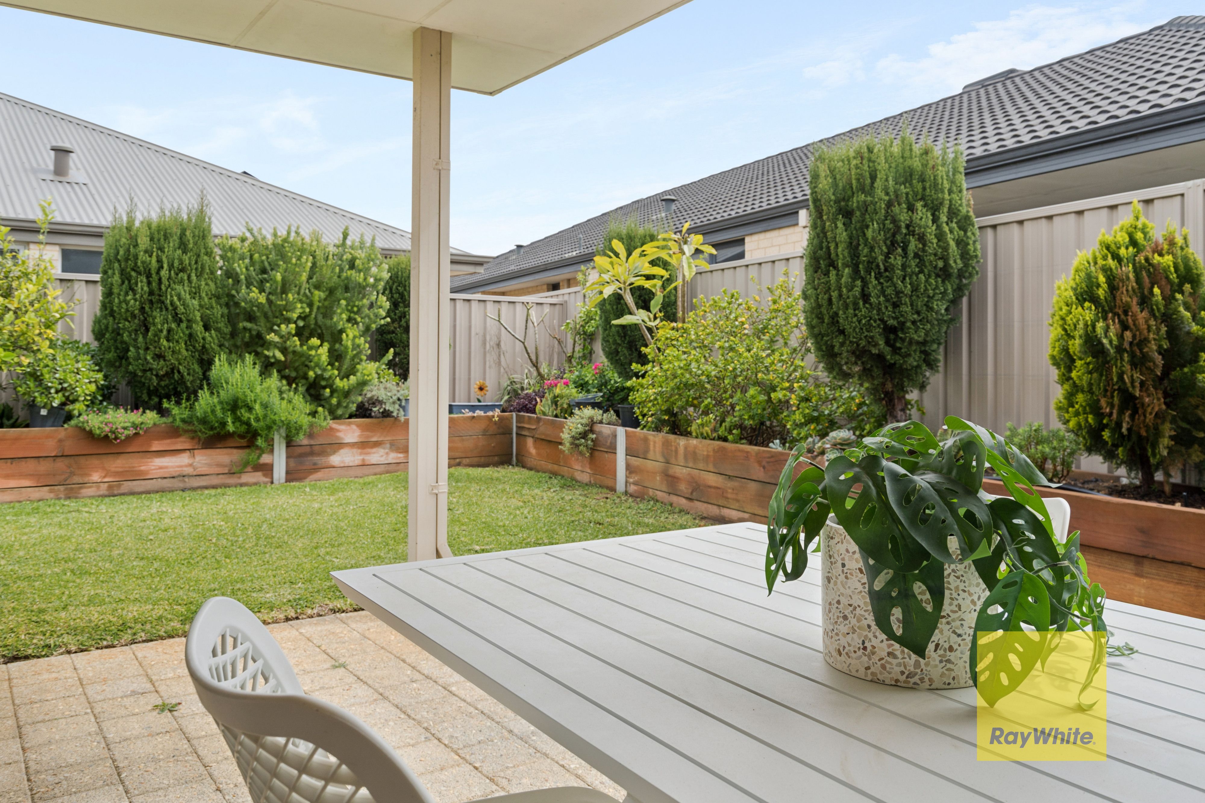 22 Bain Square, Forrestfield, WA 6058