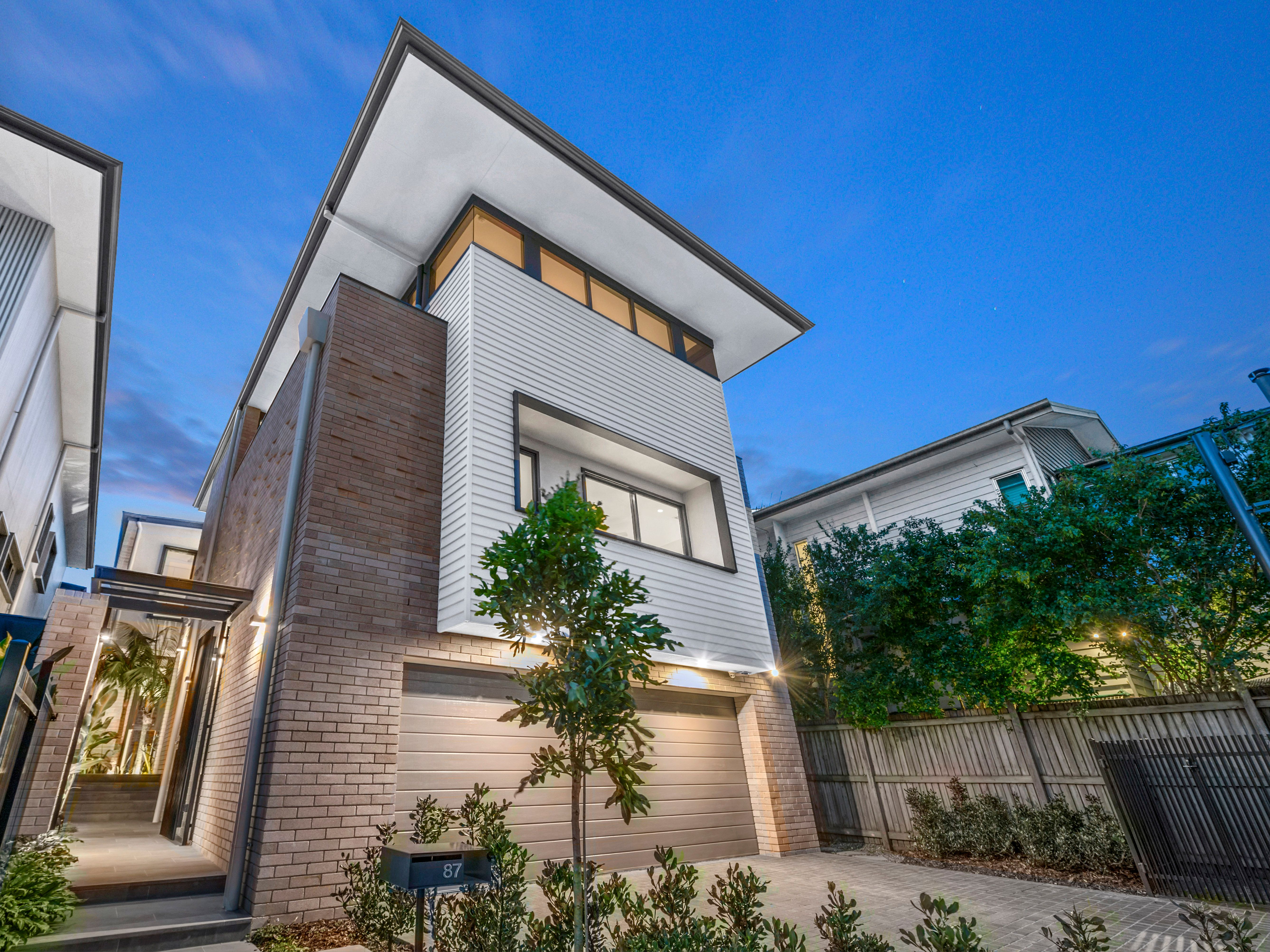 87 Oxlade Drive, New Farm, QLD 4005