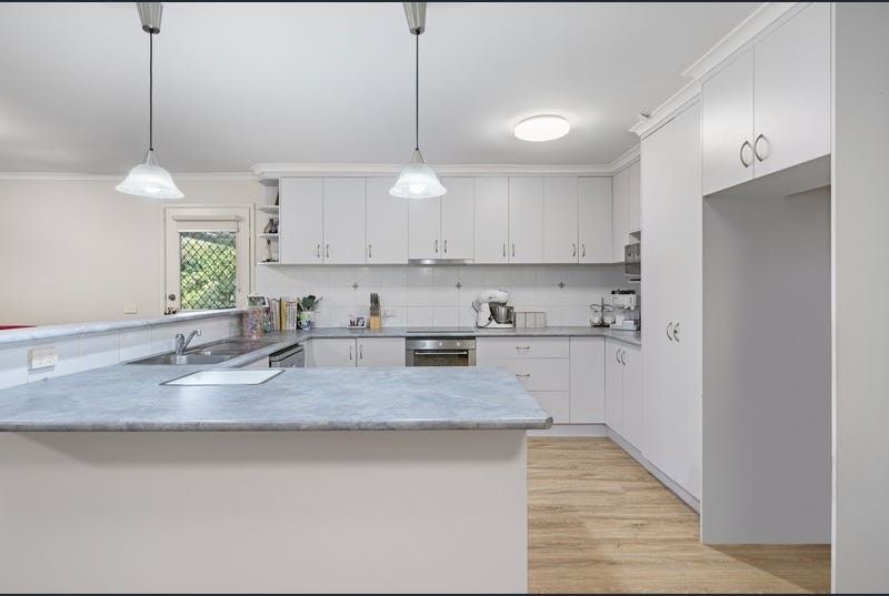 23 Lacebark Court — photo 6 of 16