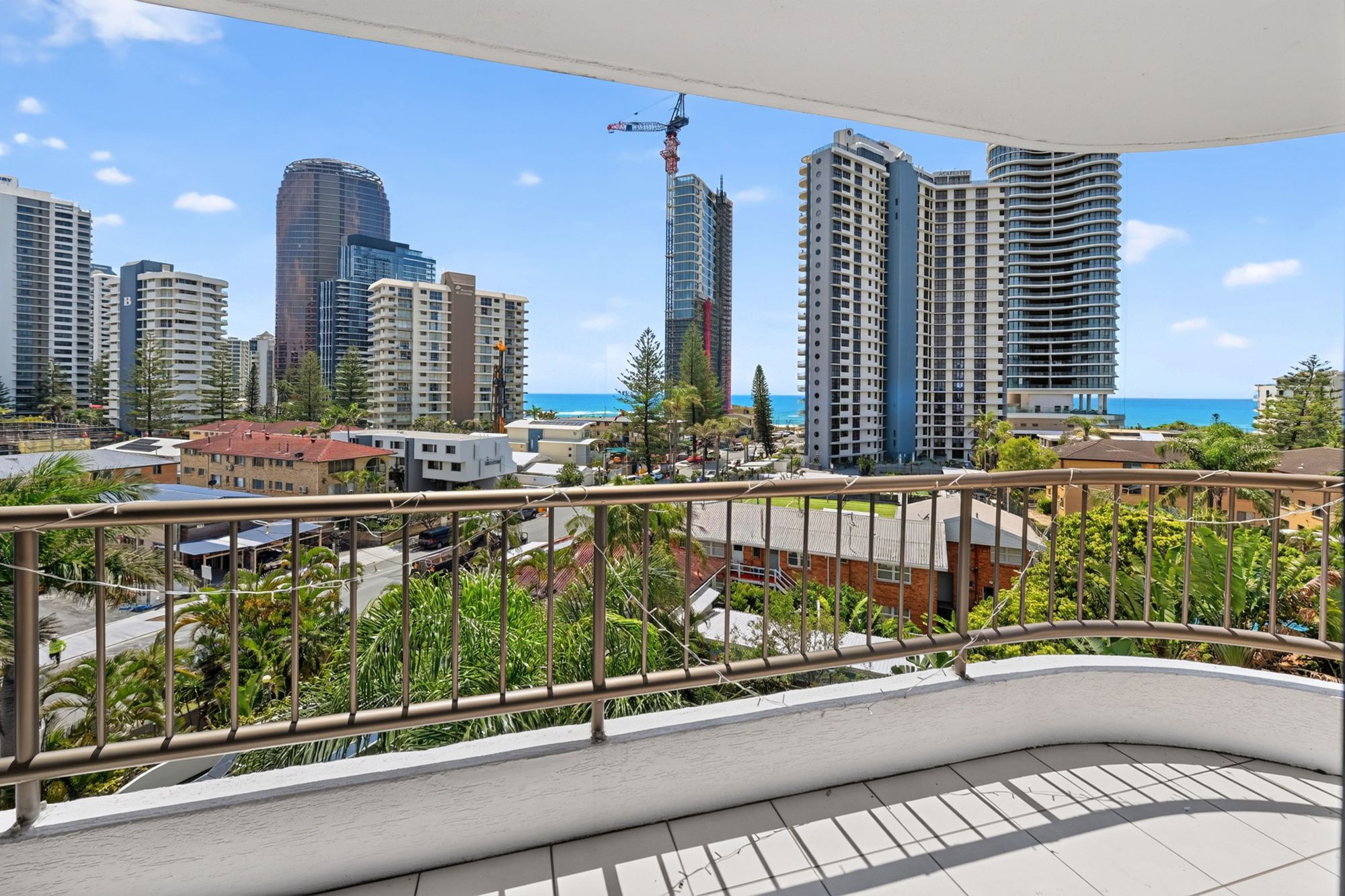 23/2943 Surfers Paradise Boulevard — photo 6 of 27