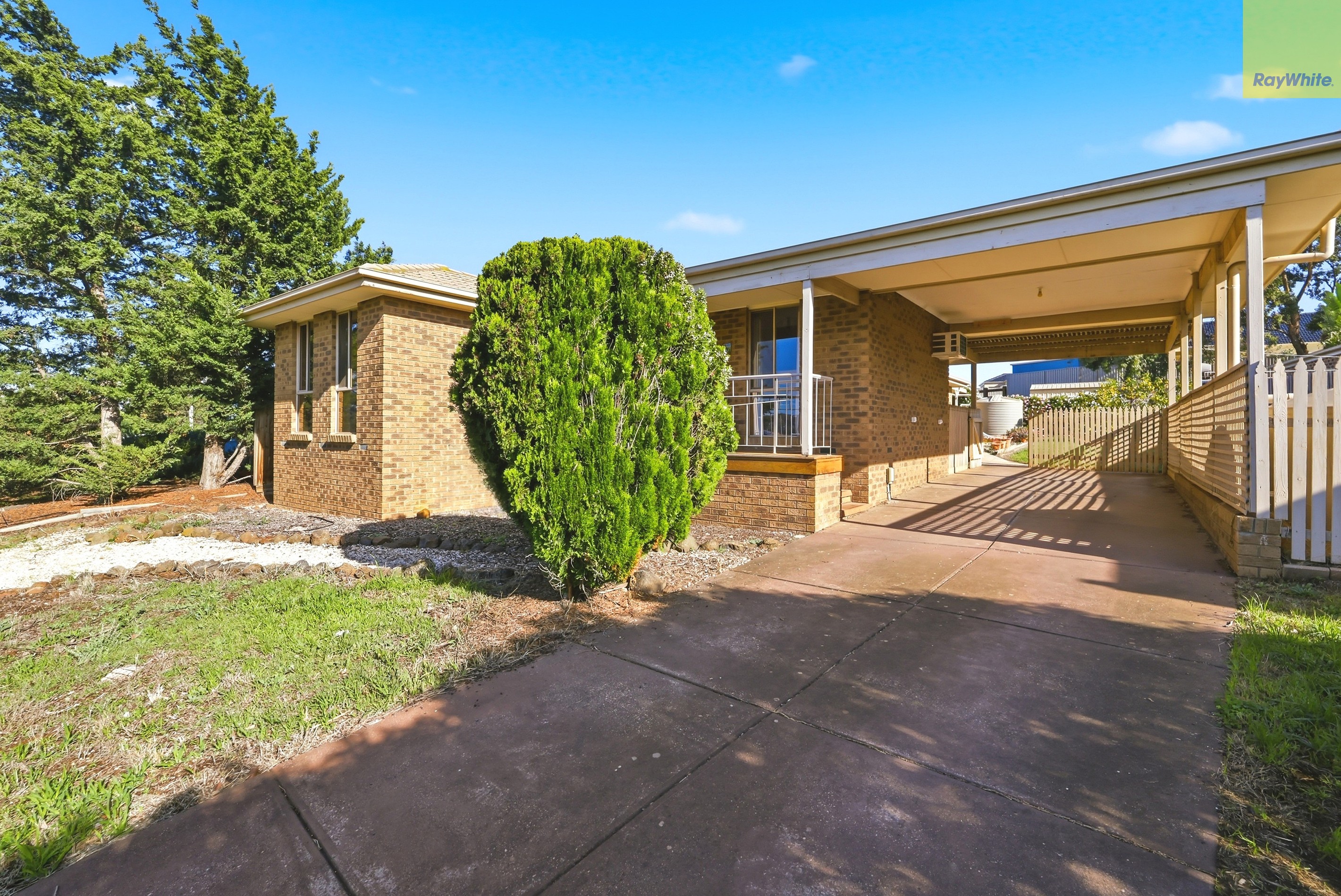 70 Underbank Boulevard, Bacchus Marsh, VIC 3340